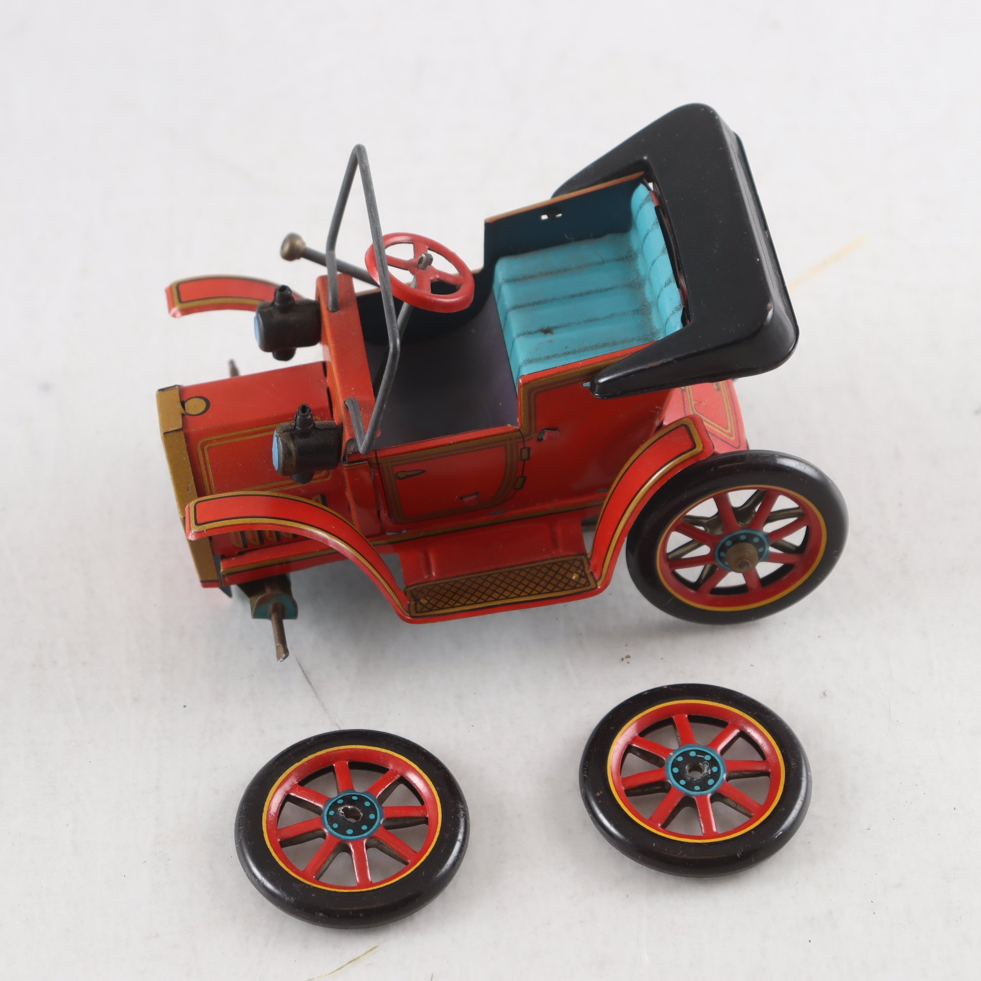 Plåtbil, Mekanisk veteranbil, japan patent 27579.