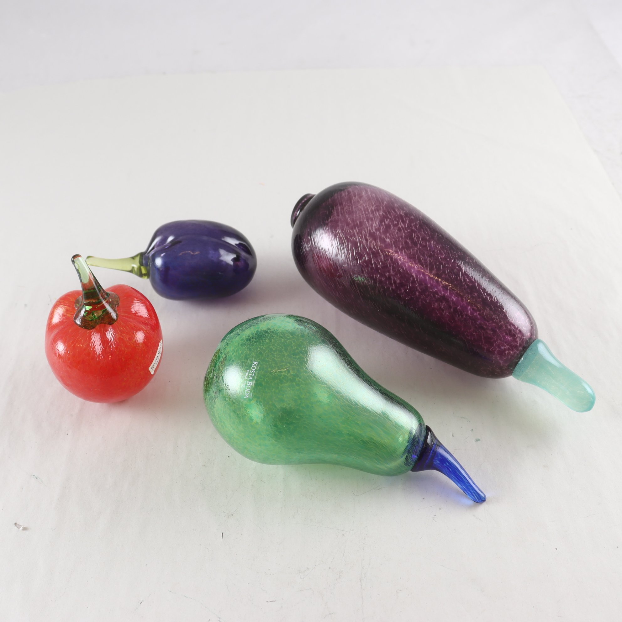 Skulpturer, frukter, Frutteria, Gunnel Sahlin, Kosta Boda, 4 st. Samfraktas ej