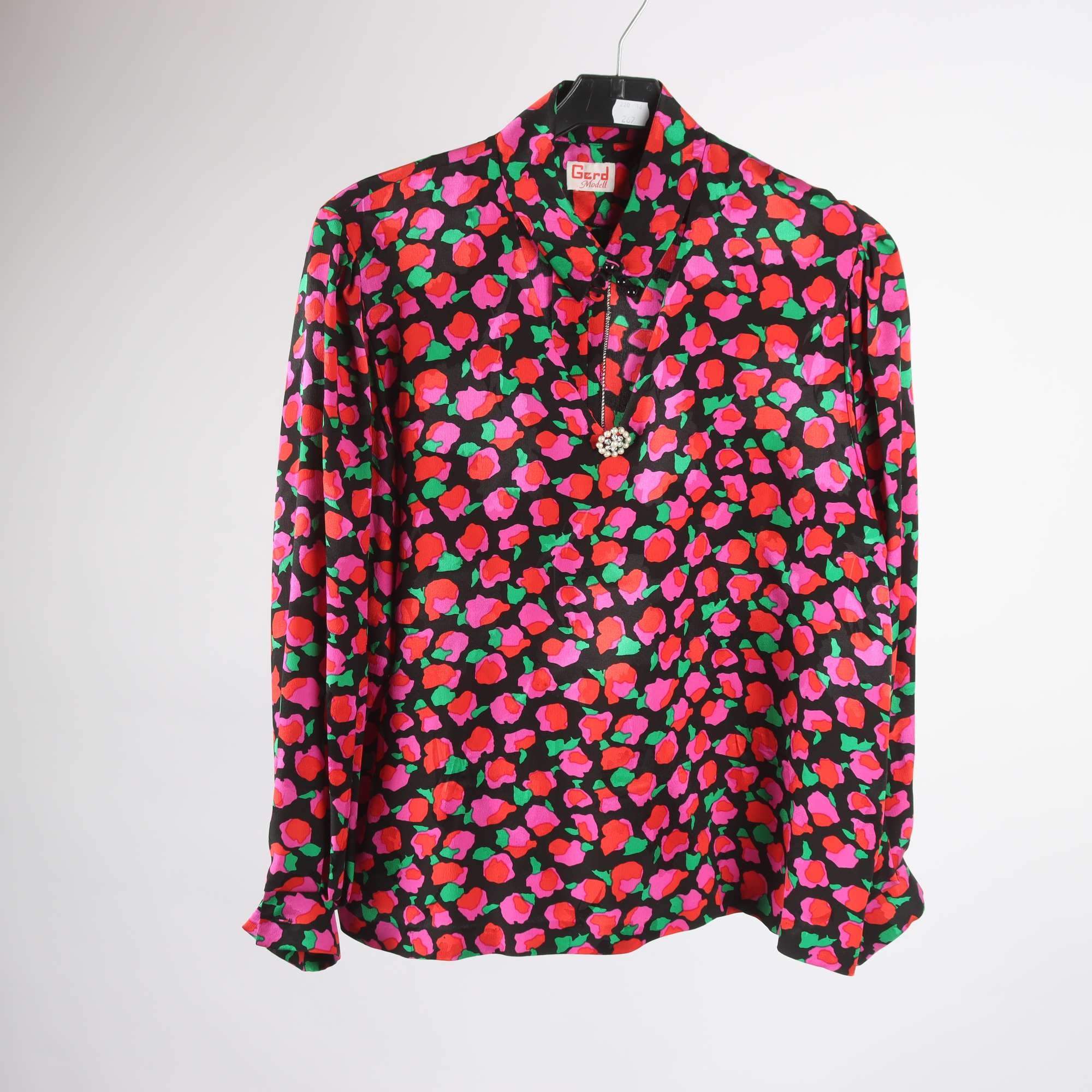 Blus, Gerd Modell, svart, orange, rosa, stl. ca. S.