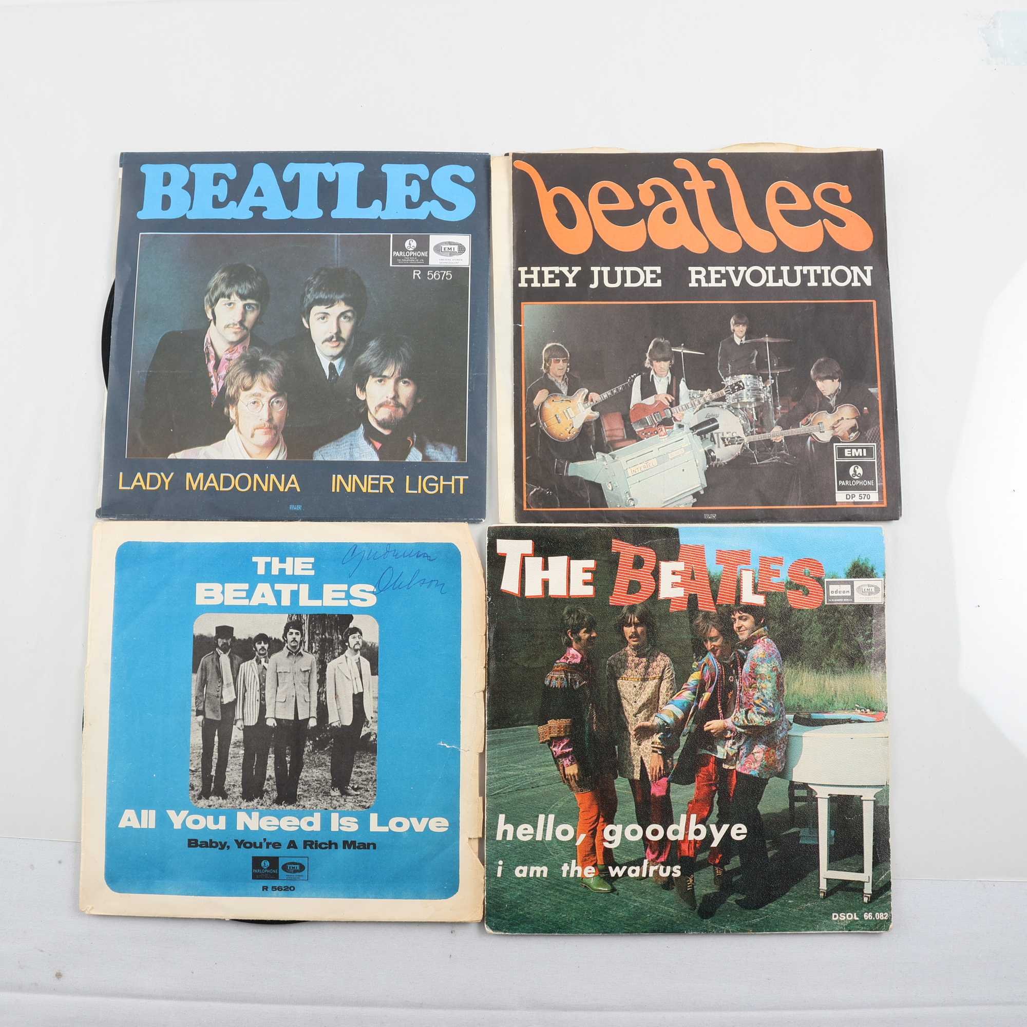 Singel The Beatles, 4 singlar