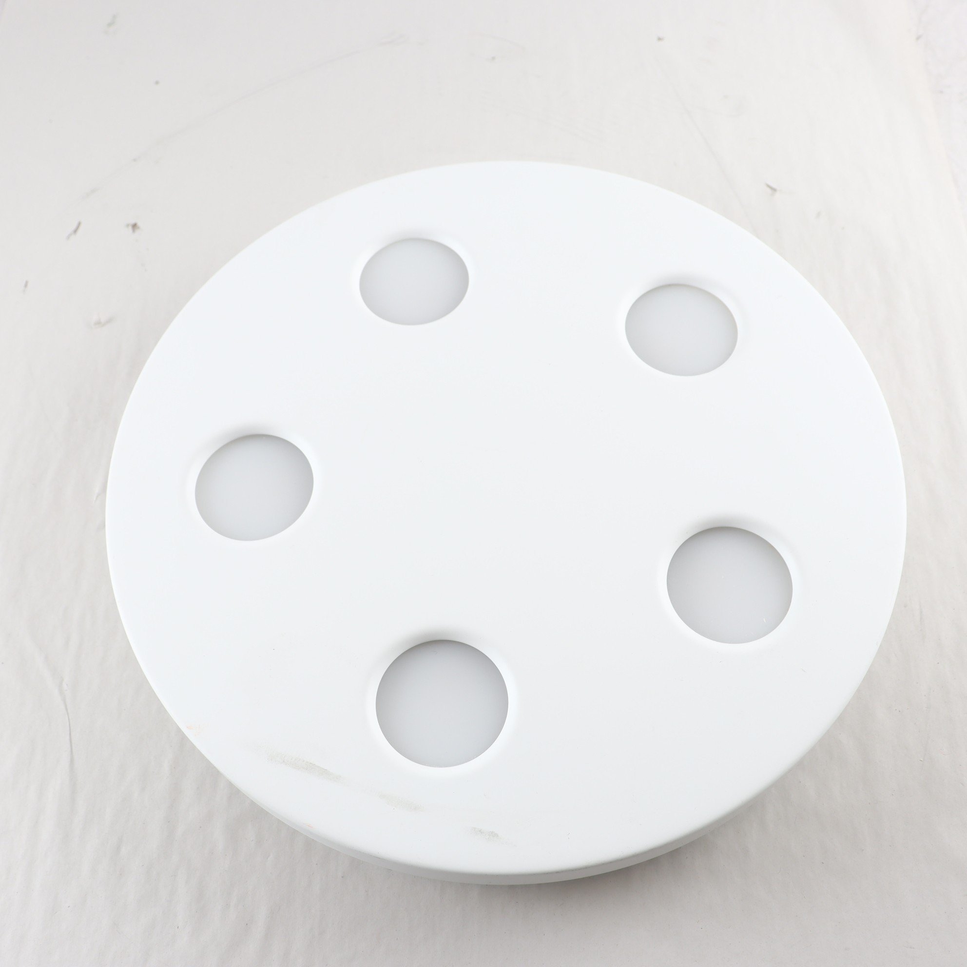 Takplafond, metall, Belid. Samfraktas ej.