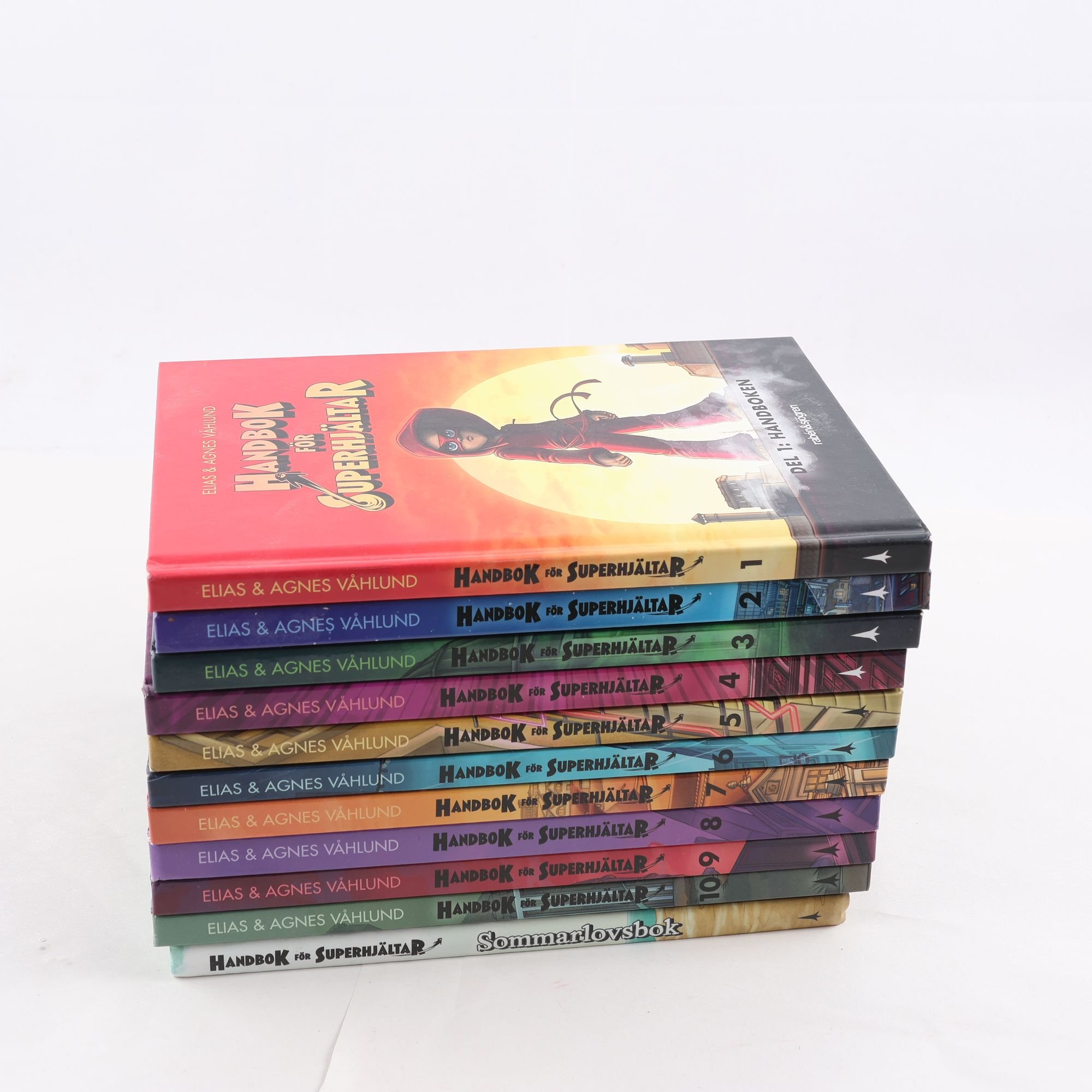 Handbok för superhjältar, del 1-10 plus Sommarlovsbok