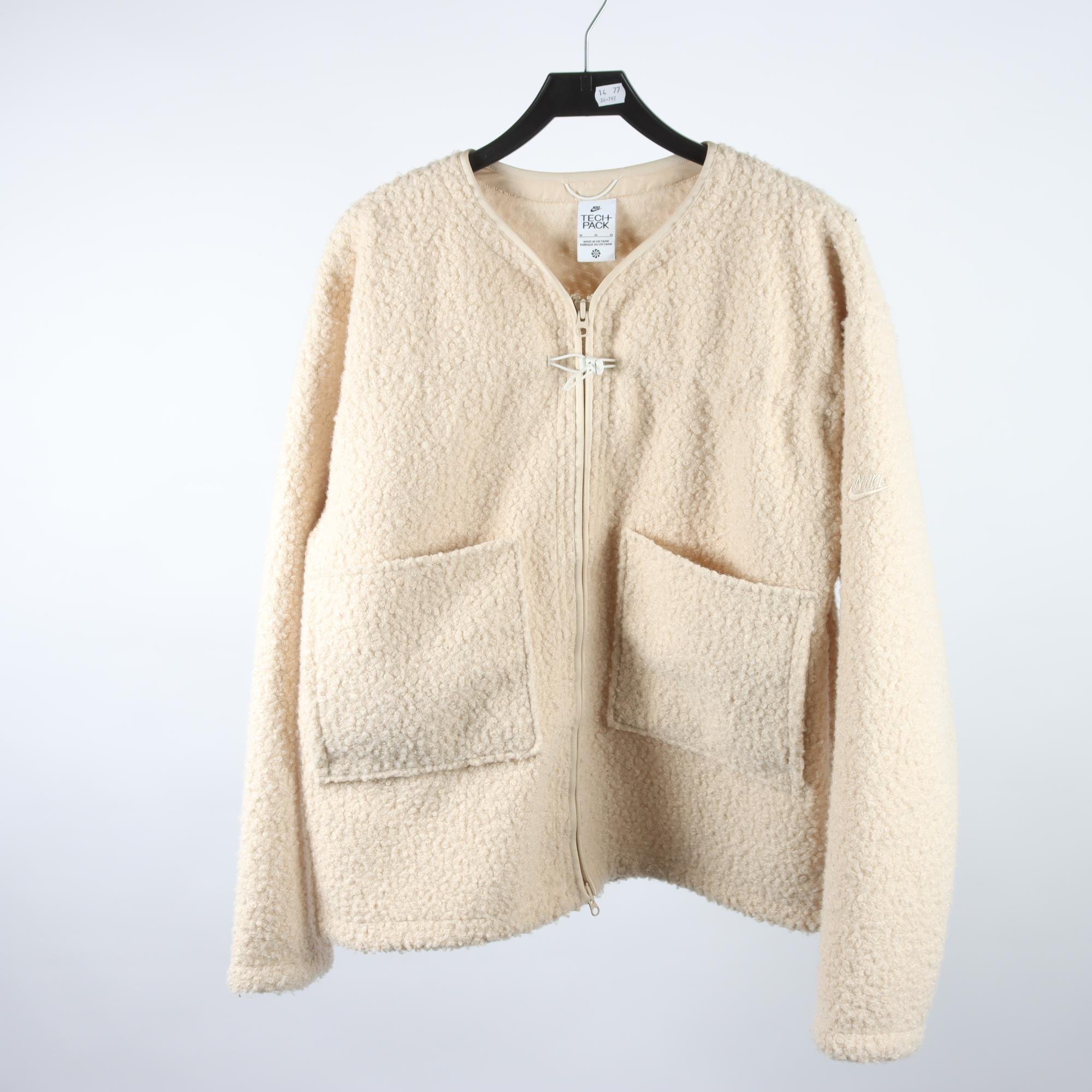 Jacka, Nike Tech Pack, stl. M