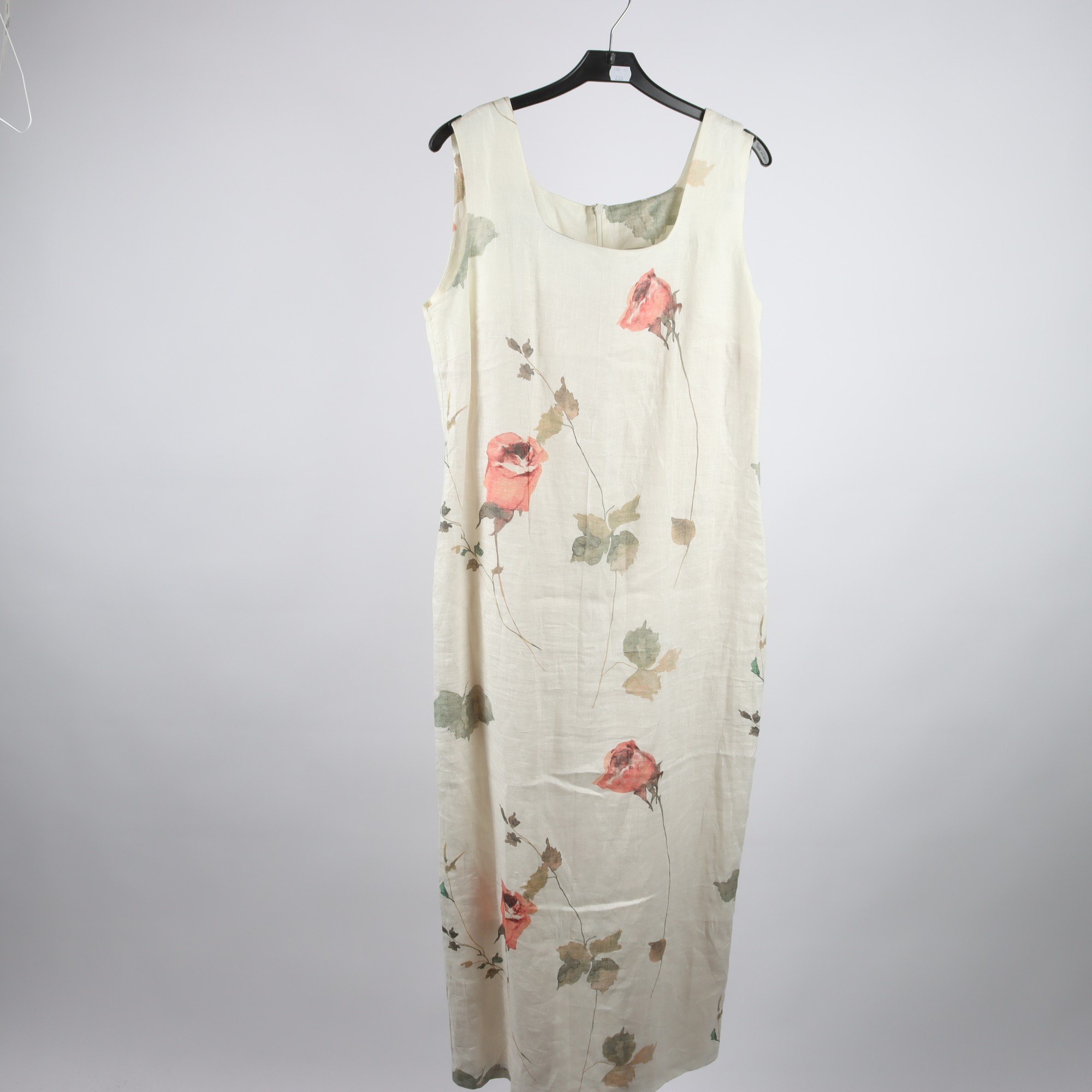 Klänning, Matisse, beige, blommig, 100% lin, stl. 40.