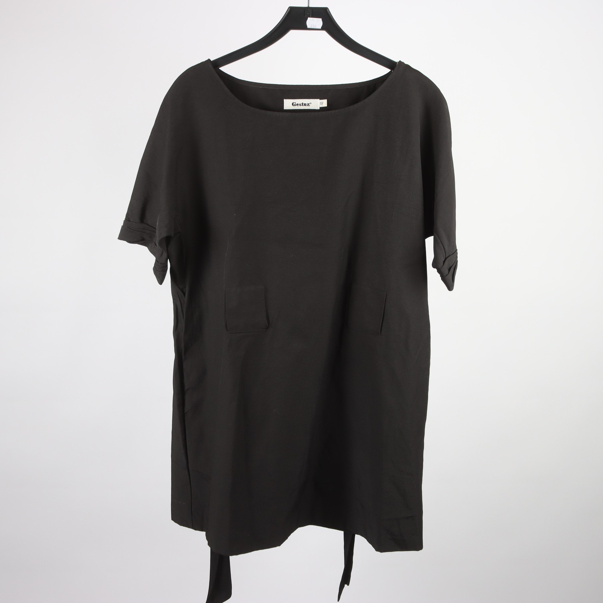 Klänning, Gestuz, svart, stl. 42.