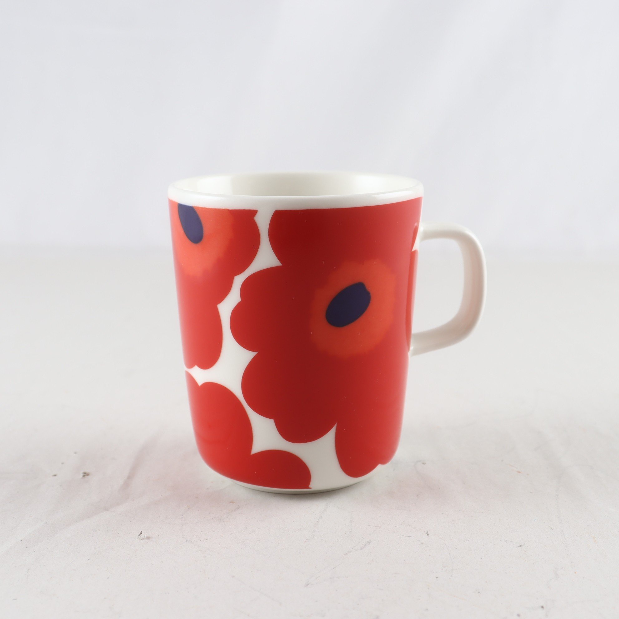 Mugg, porslin, ”Unikko”, Maija Isola, Marimekko, Iittala, Finland