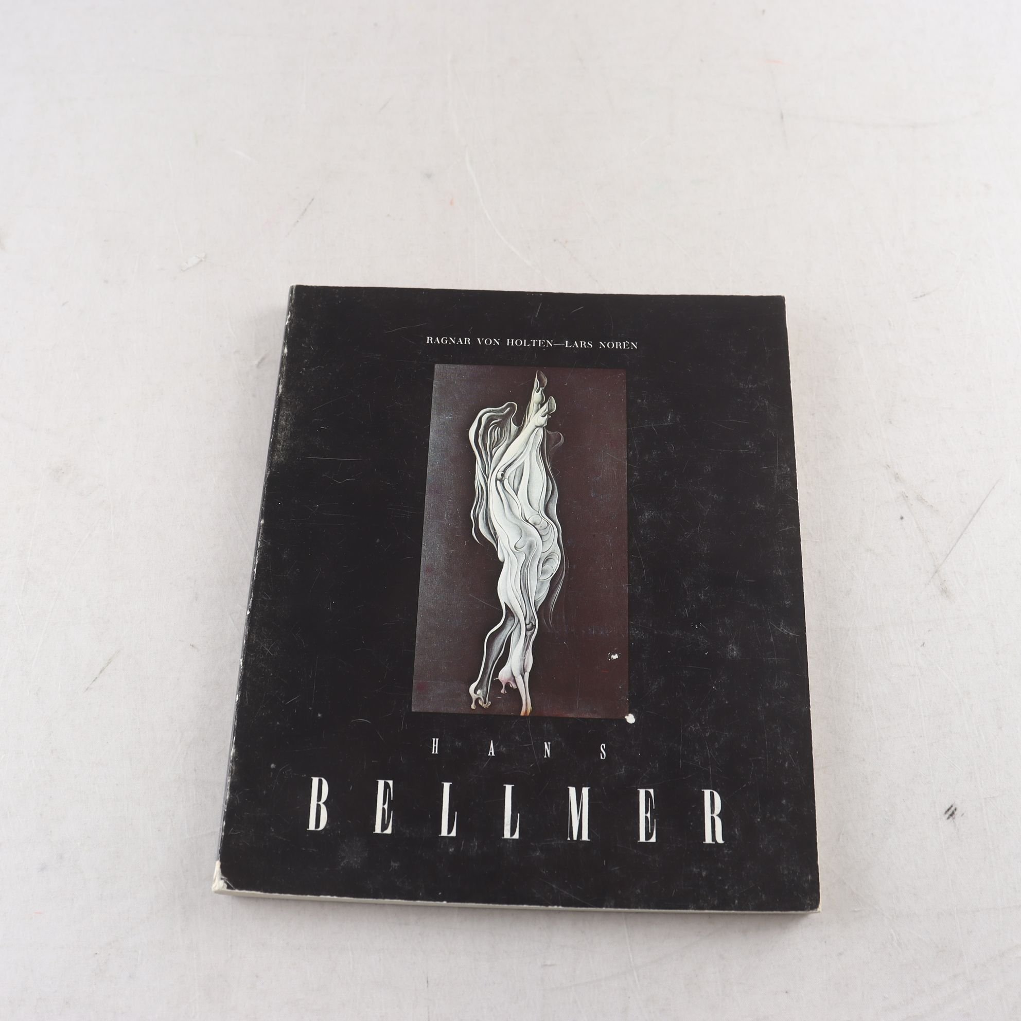 Konstbok, Hans Bellemer, Med poesi av Lars Norén.