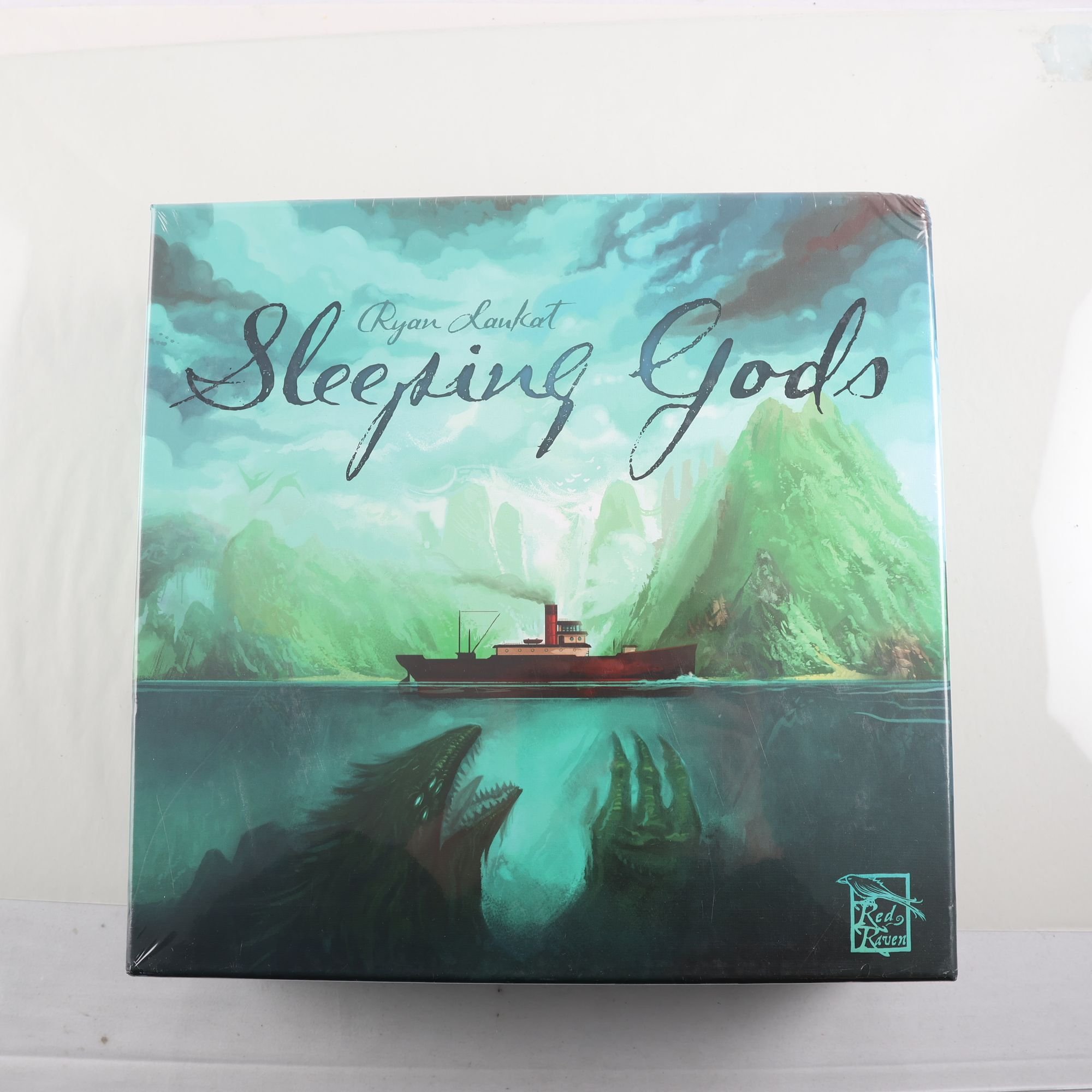 Spel, Sleeping gods, red raven.