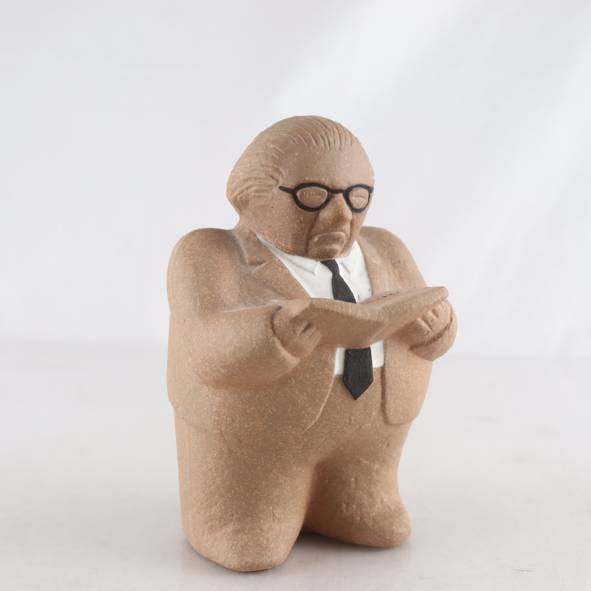 Sparbössa, Lisa Larson, Gunnar Emanuel Sträng.