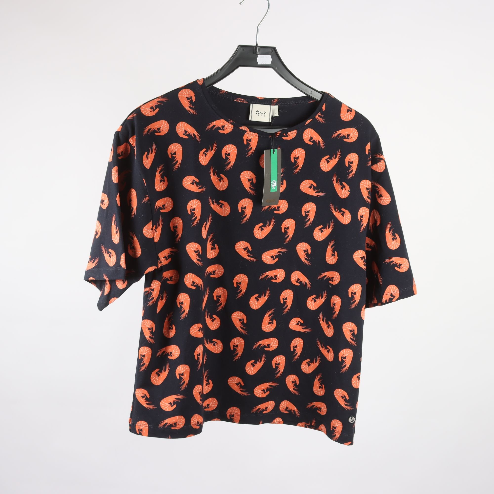 T-shirt, Emma Malena, svart, orange, räkor, stl. L.