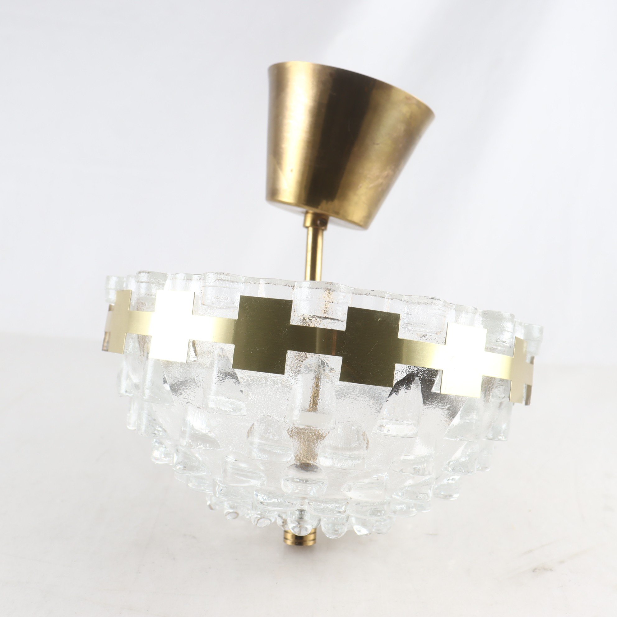 Taklampa, Konsthantverk, Tyringe. Samfraktas ej.