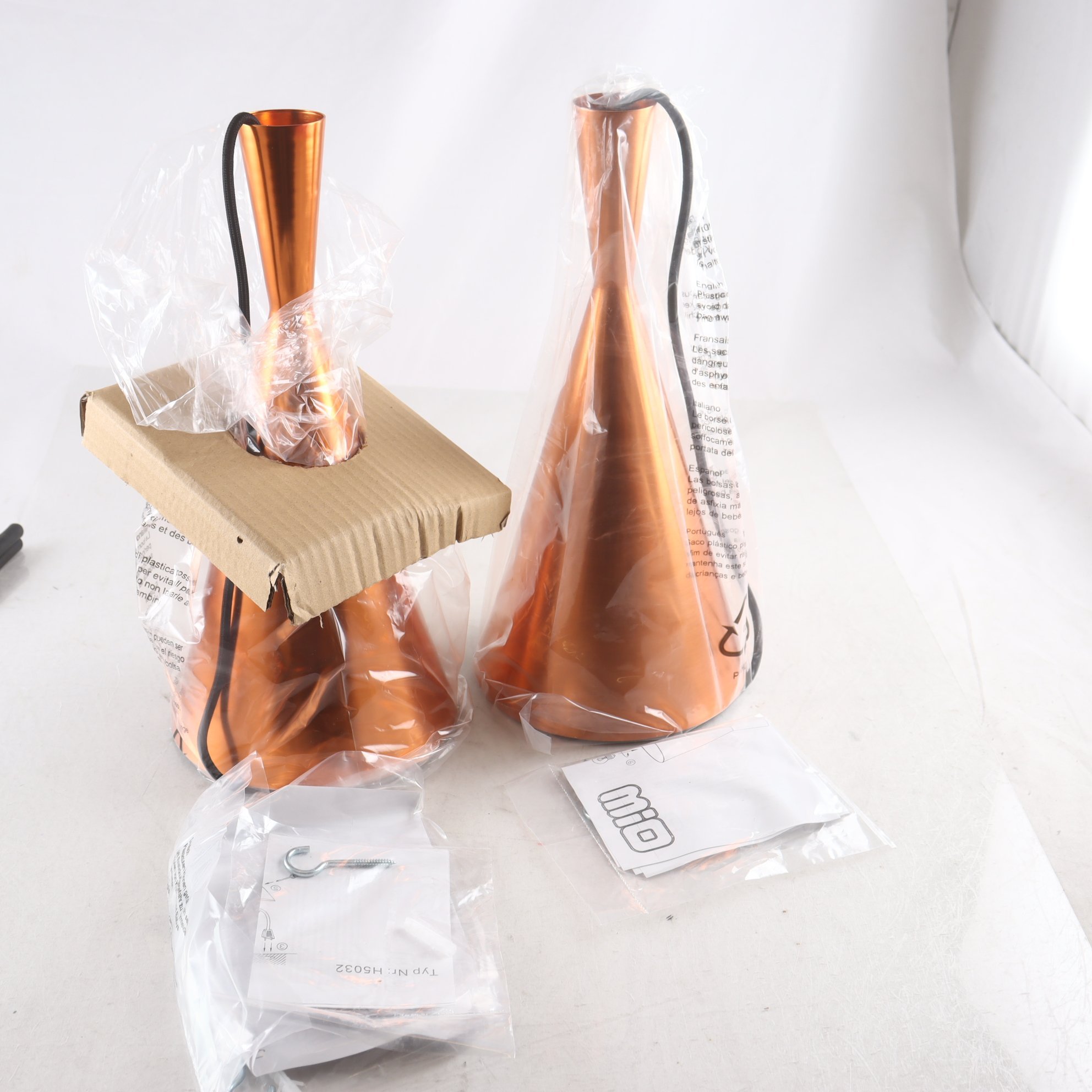 Mio, taklampor, Nina, koppar. Samfraktas ej.