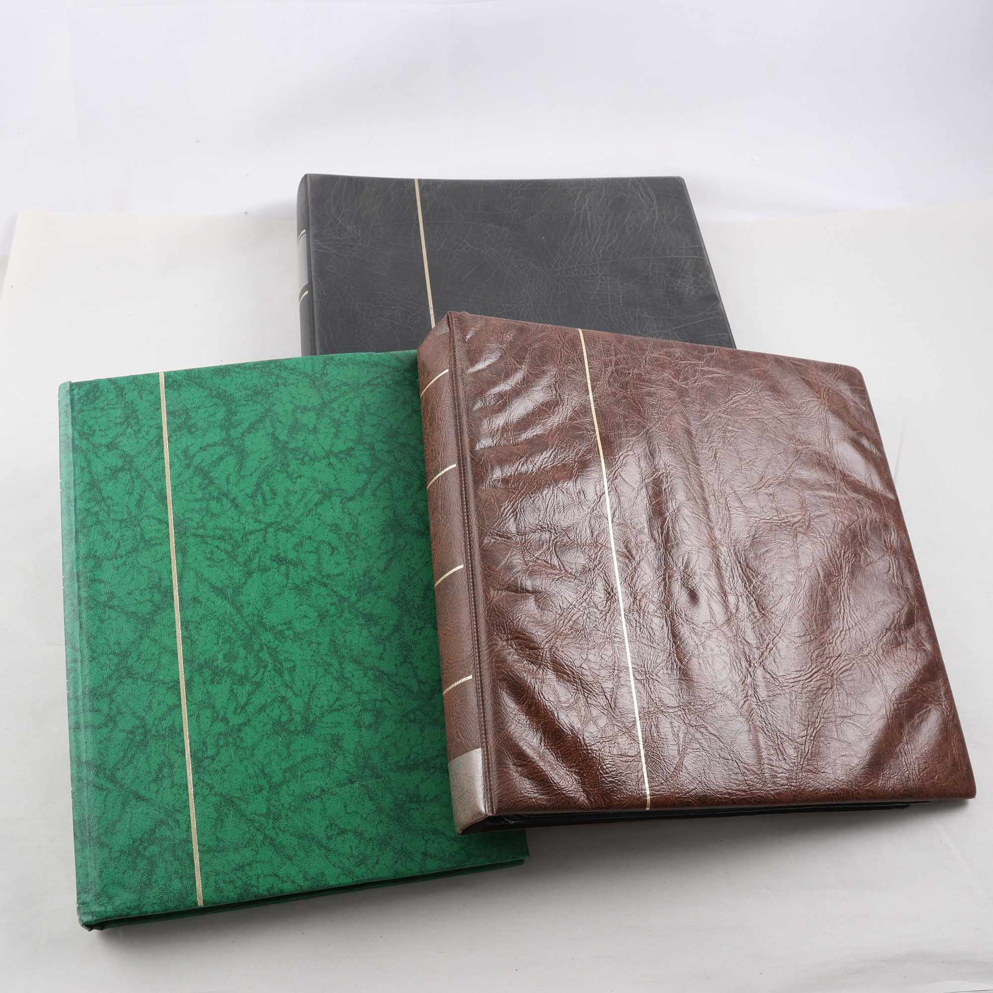 Samling frimärken, häften. Samfraktas ej.