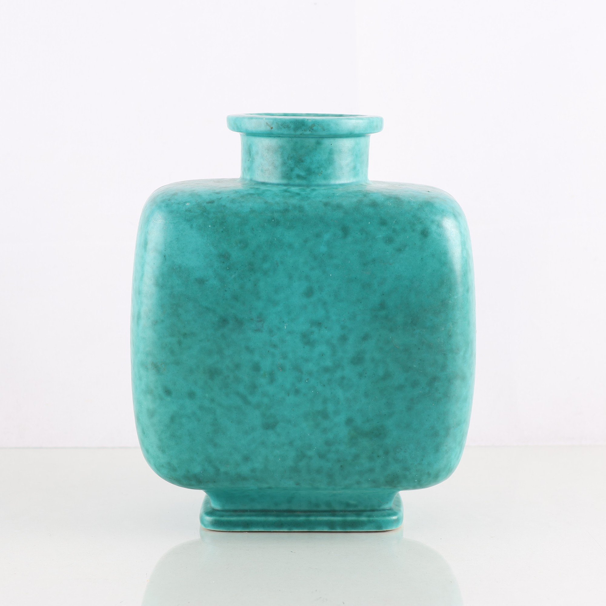 Vas, stengods, Argenta, Wilhelm Kåge, Gustavsberg. Samfraktas ej.