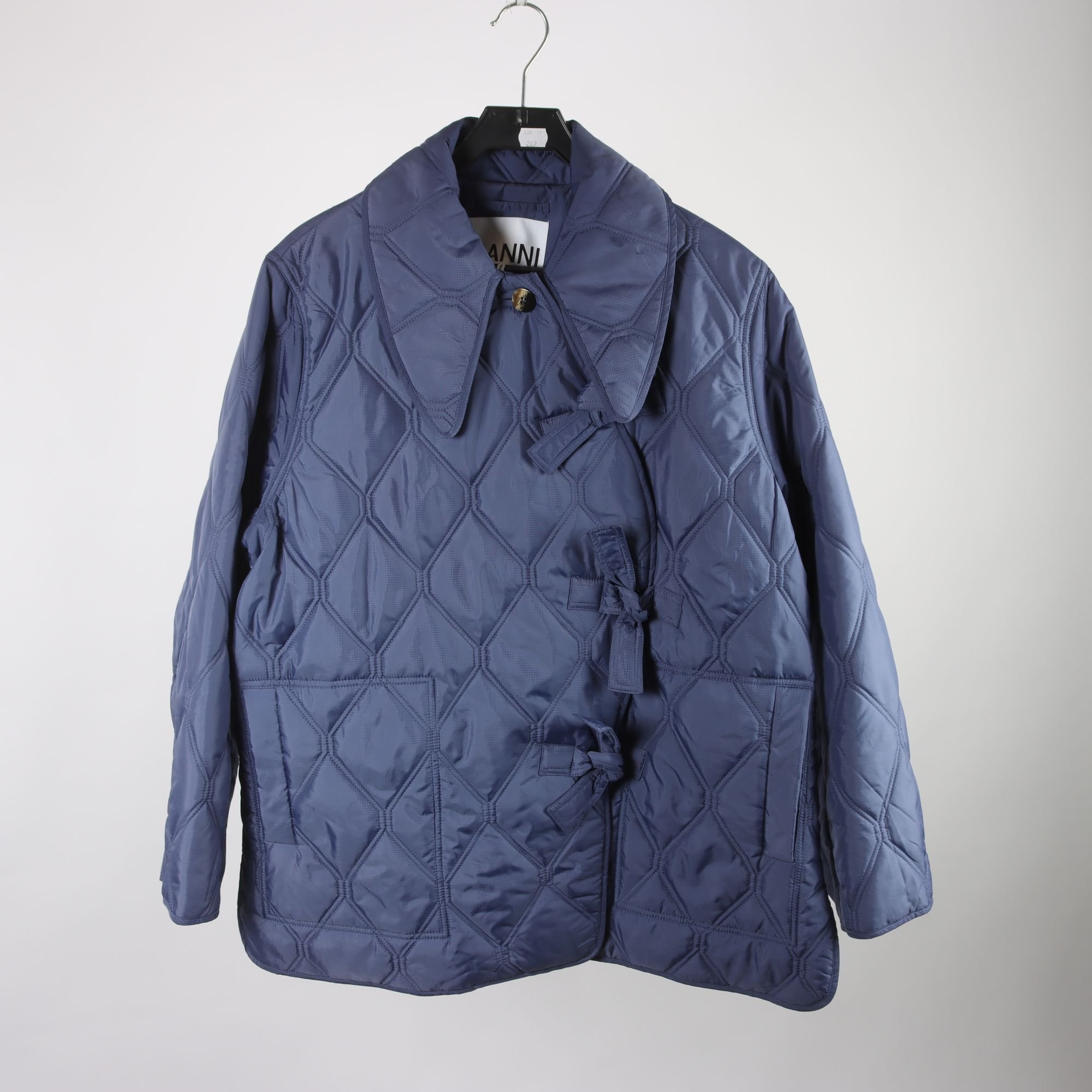 Täckjacka, Ganni, blålila, stl. 40.
