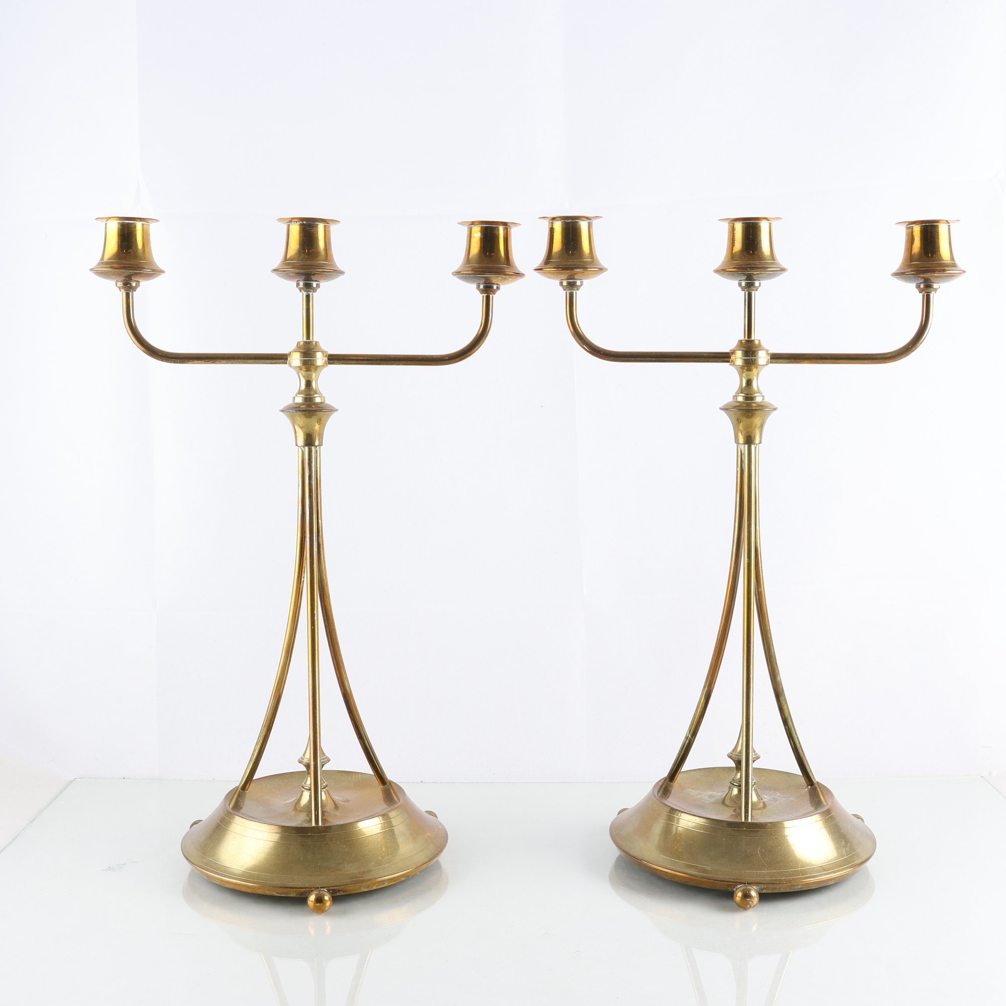 Paret kandelabrar, Eskilstuna, Jugend, (1890-1920). Samfraktas ej.