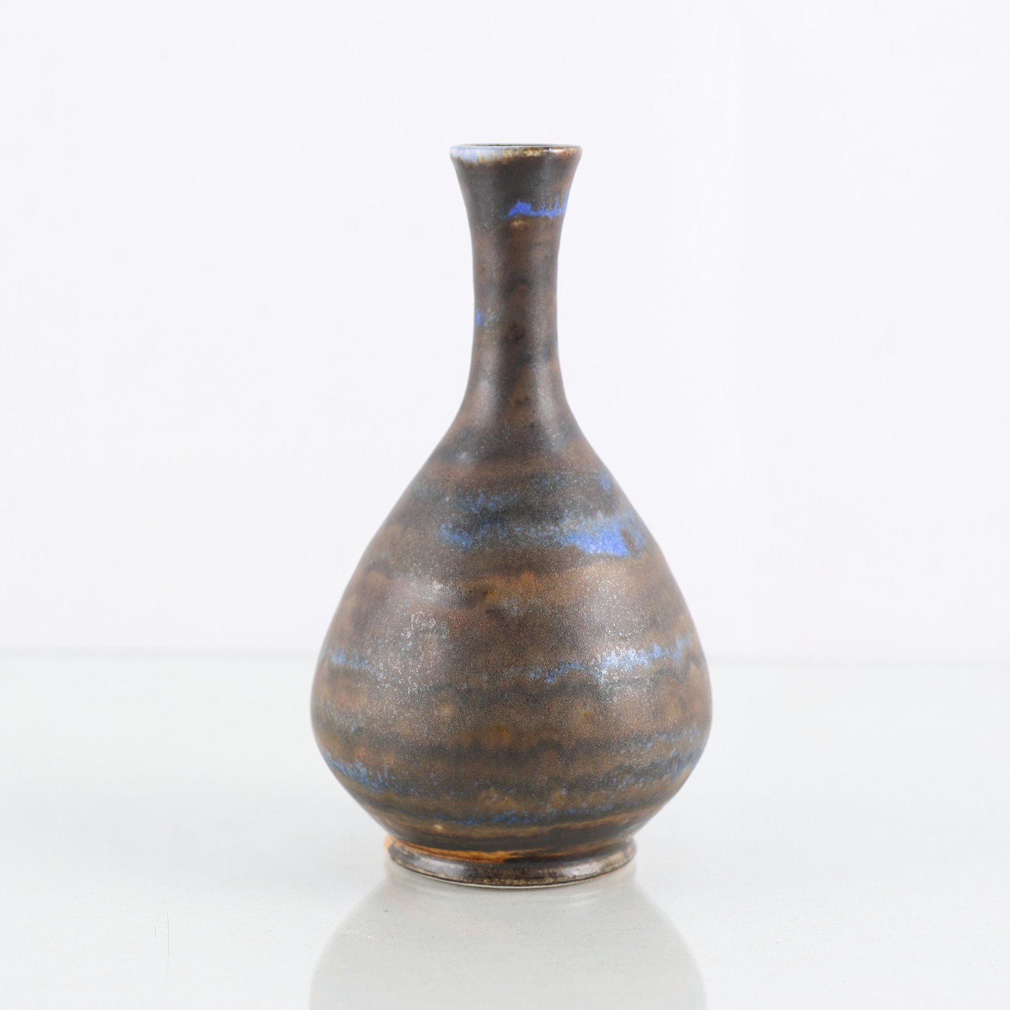 Vas, stengods, Gunnar Borg, Höganäs, signerad