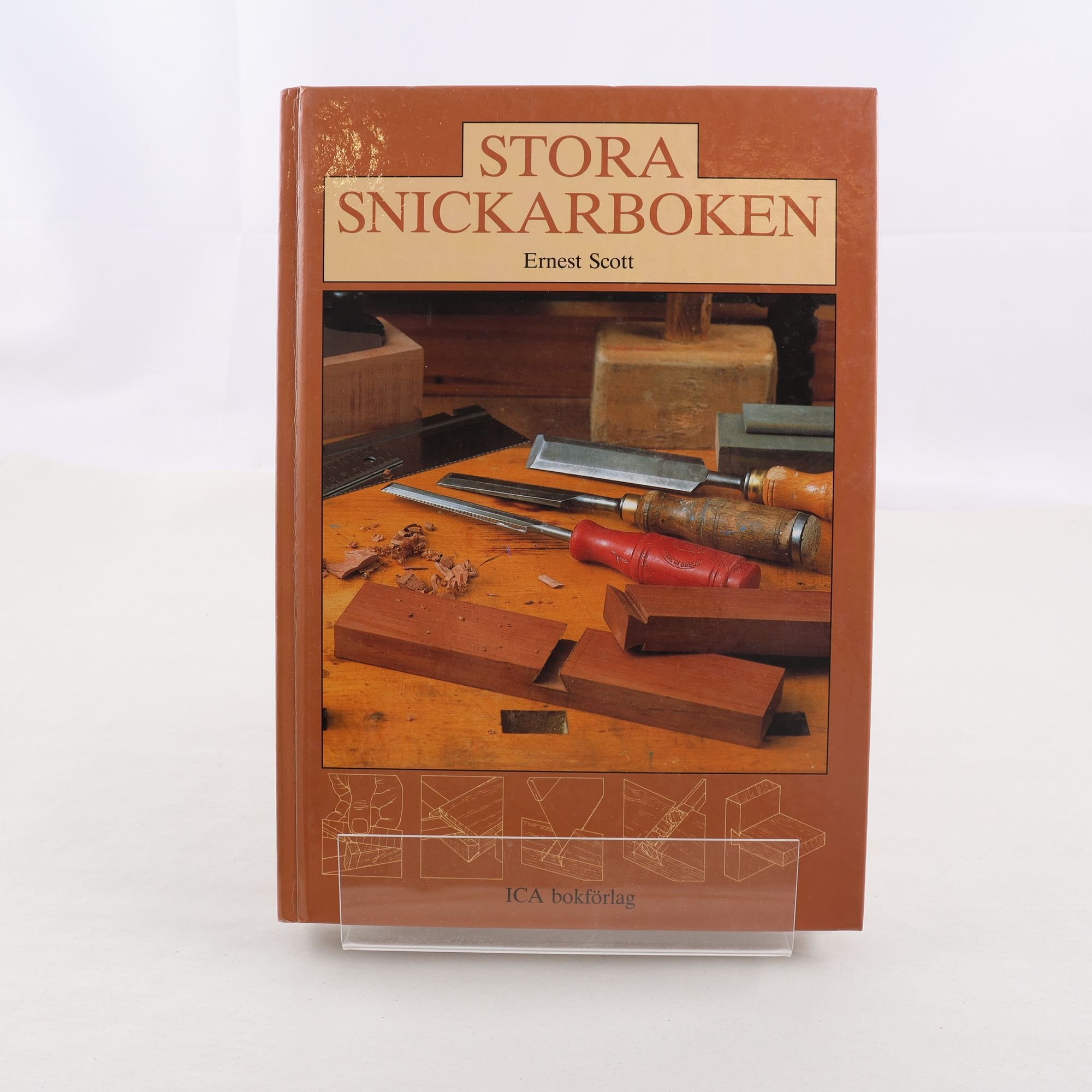 Ernest Scott, Stora snickarboken