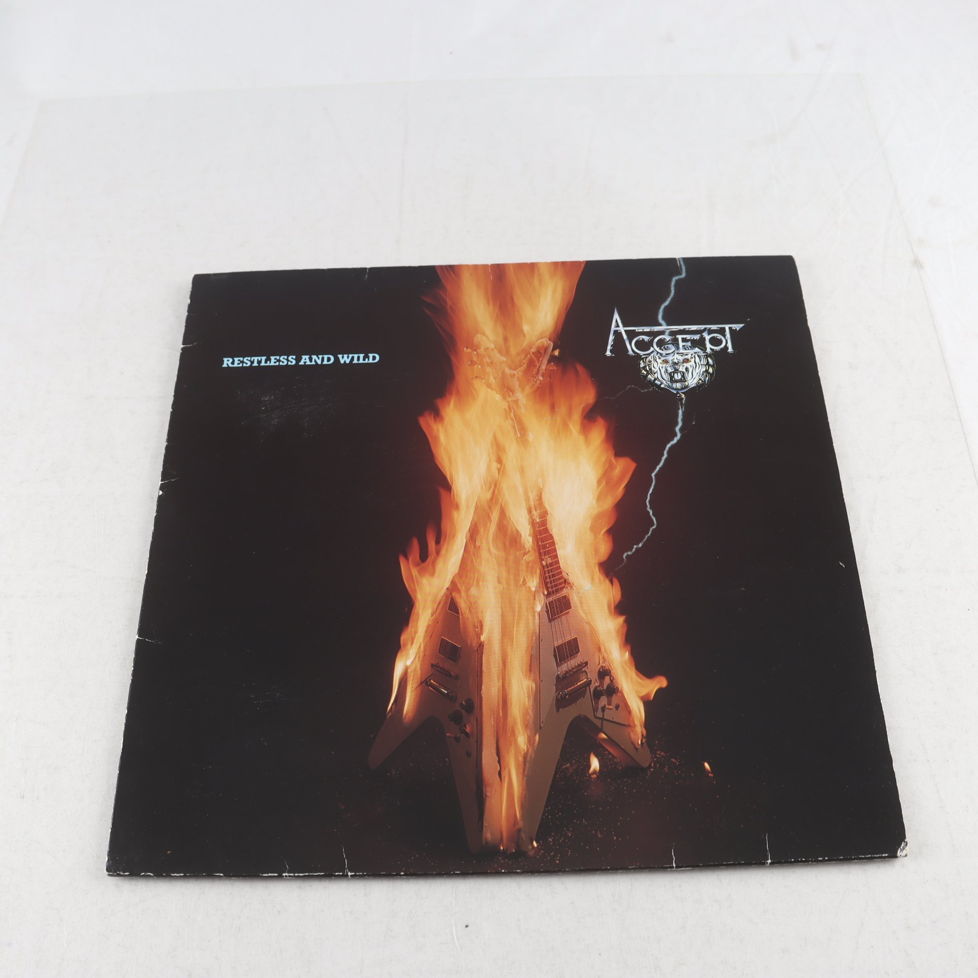 LP Accept, Restless And Wild