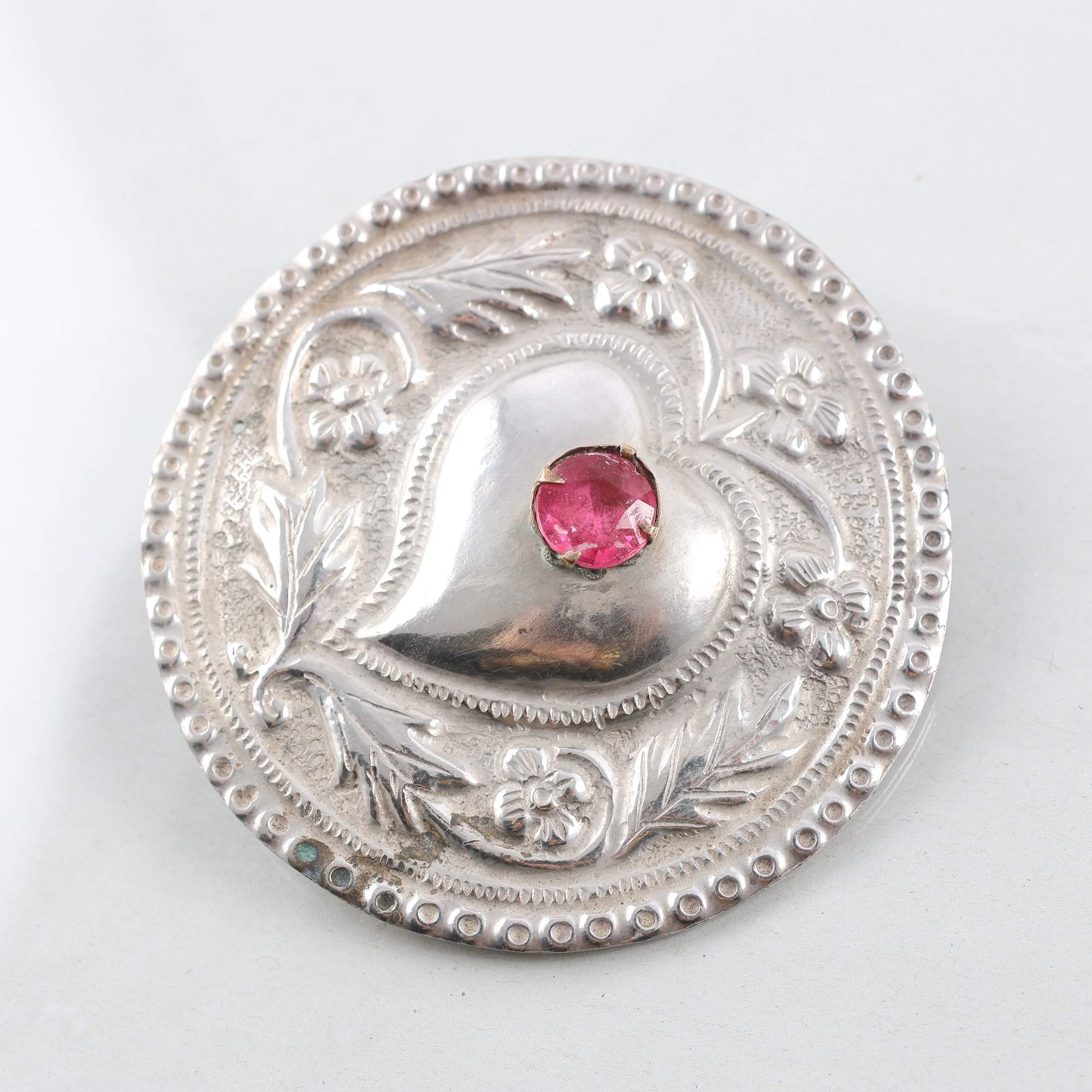 Dräktbrosch, silver, glas, brv: 40.1g