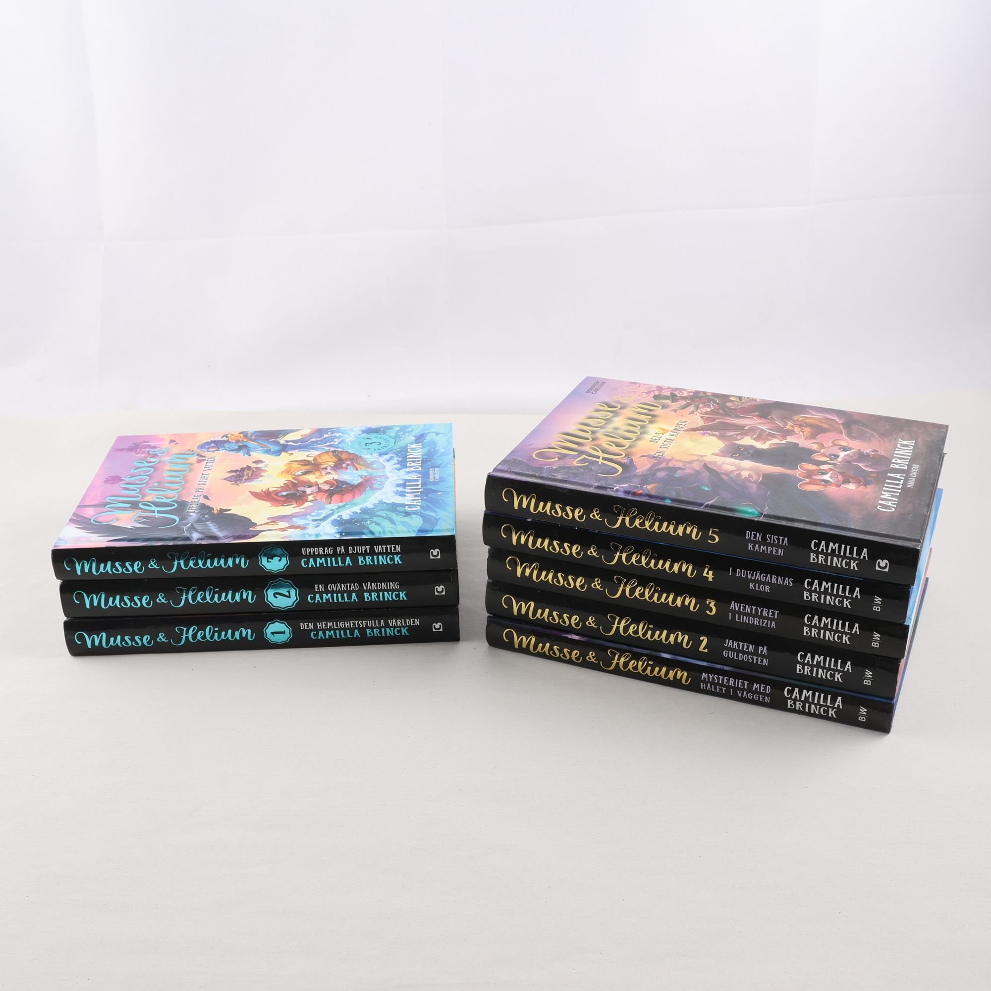 Musse & Helium, Del 1-5 i första & Bok 1-3 i andra serien