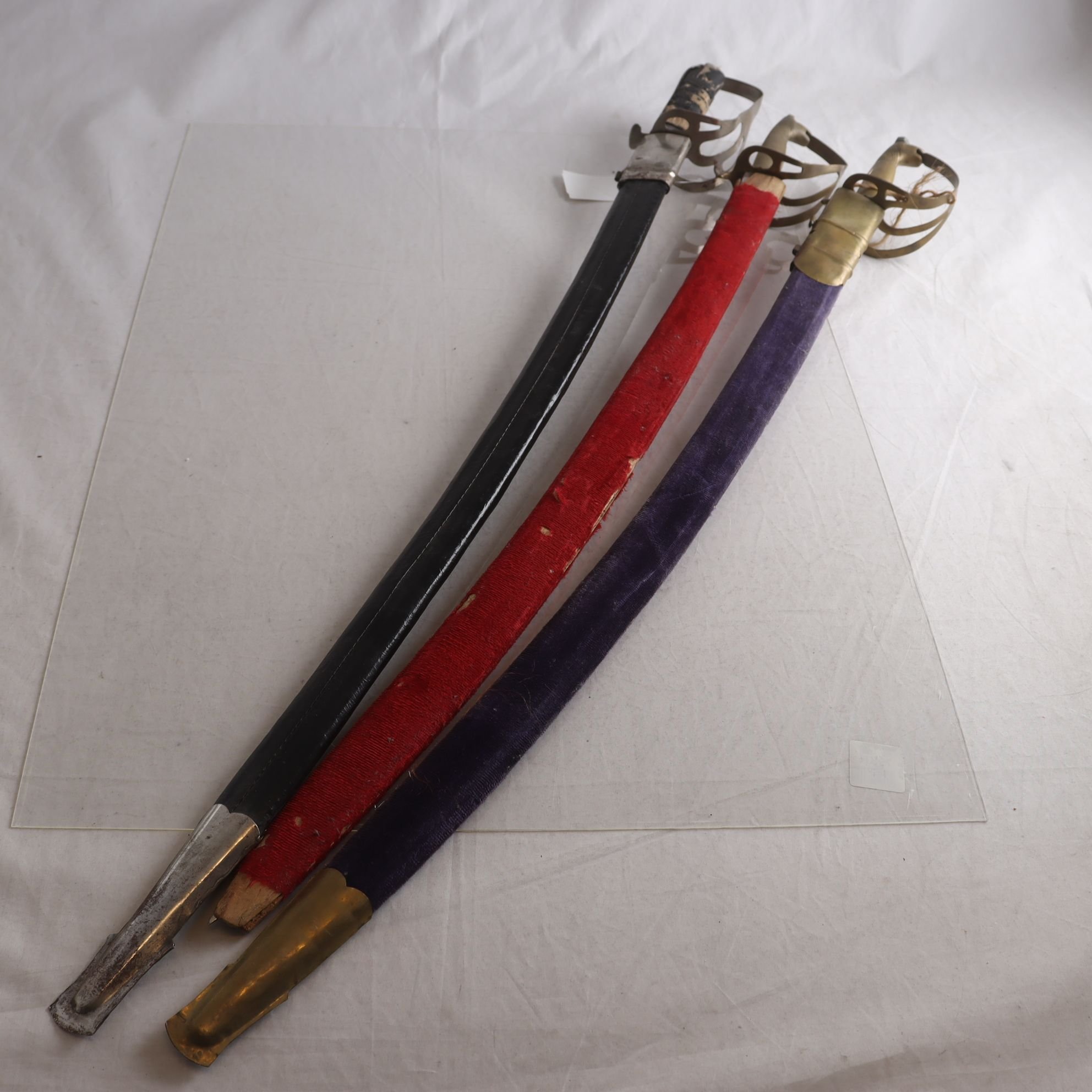 Sablar, metall & mässing, 3 st. Endast avhämtning.