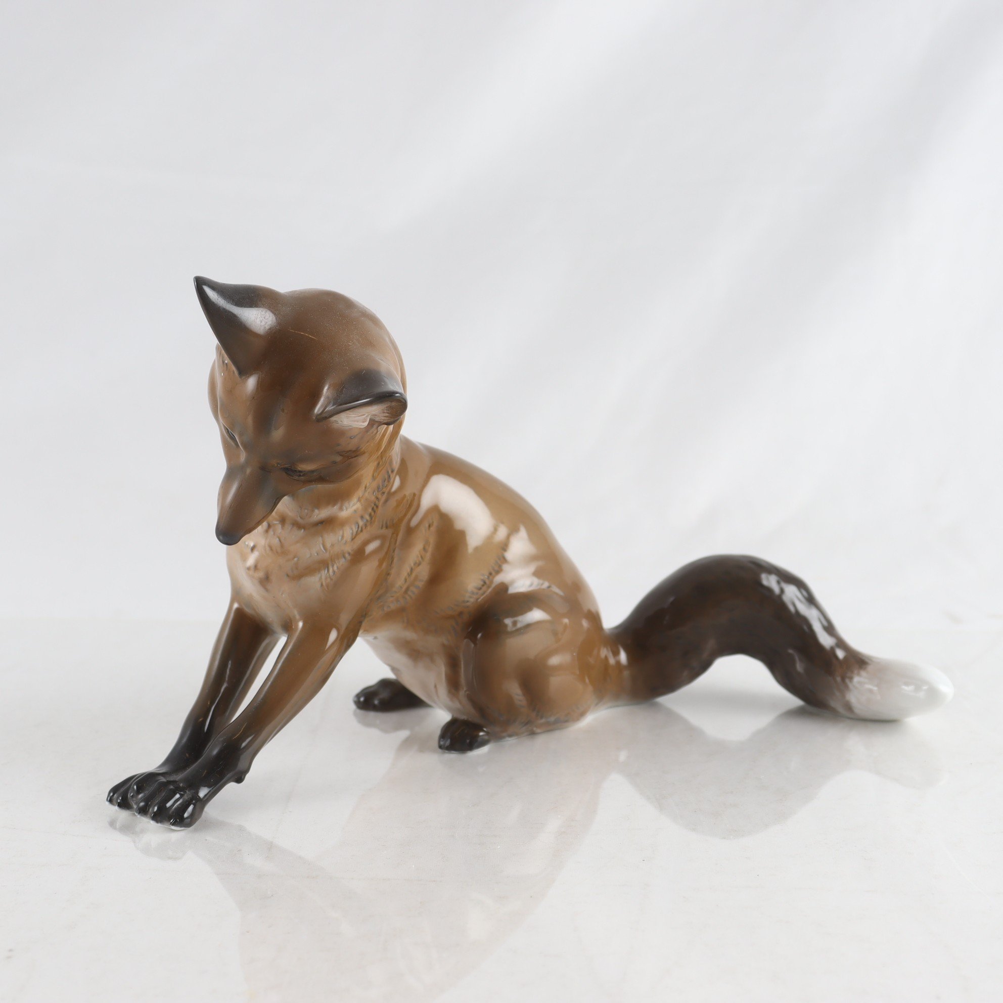 Figurin, Rosenthal tyskland, M.H Fritz, räv. Samfraktas ej.