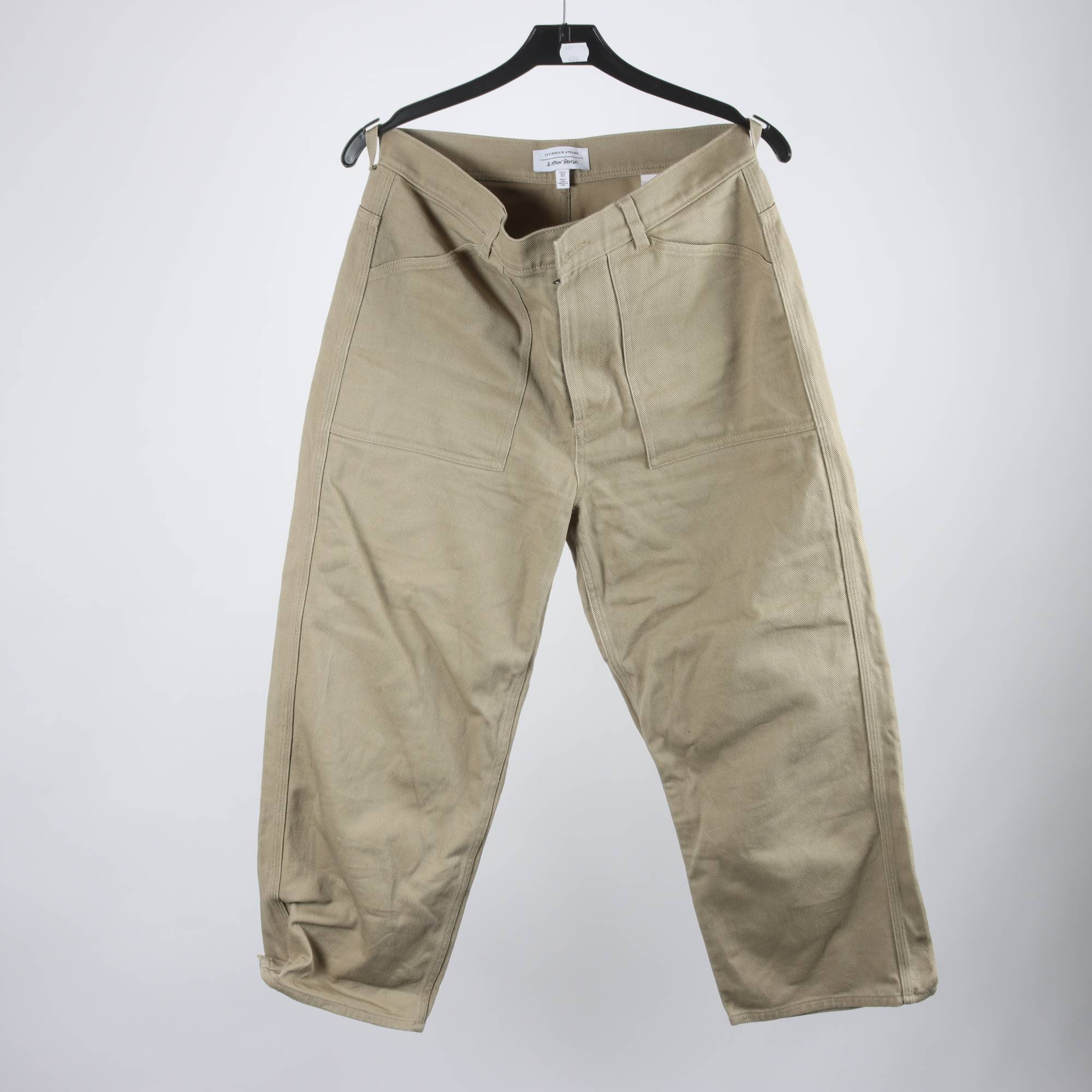 Ankelbyxor, & Other Stories, biege, stl. 40.