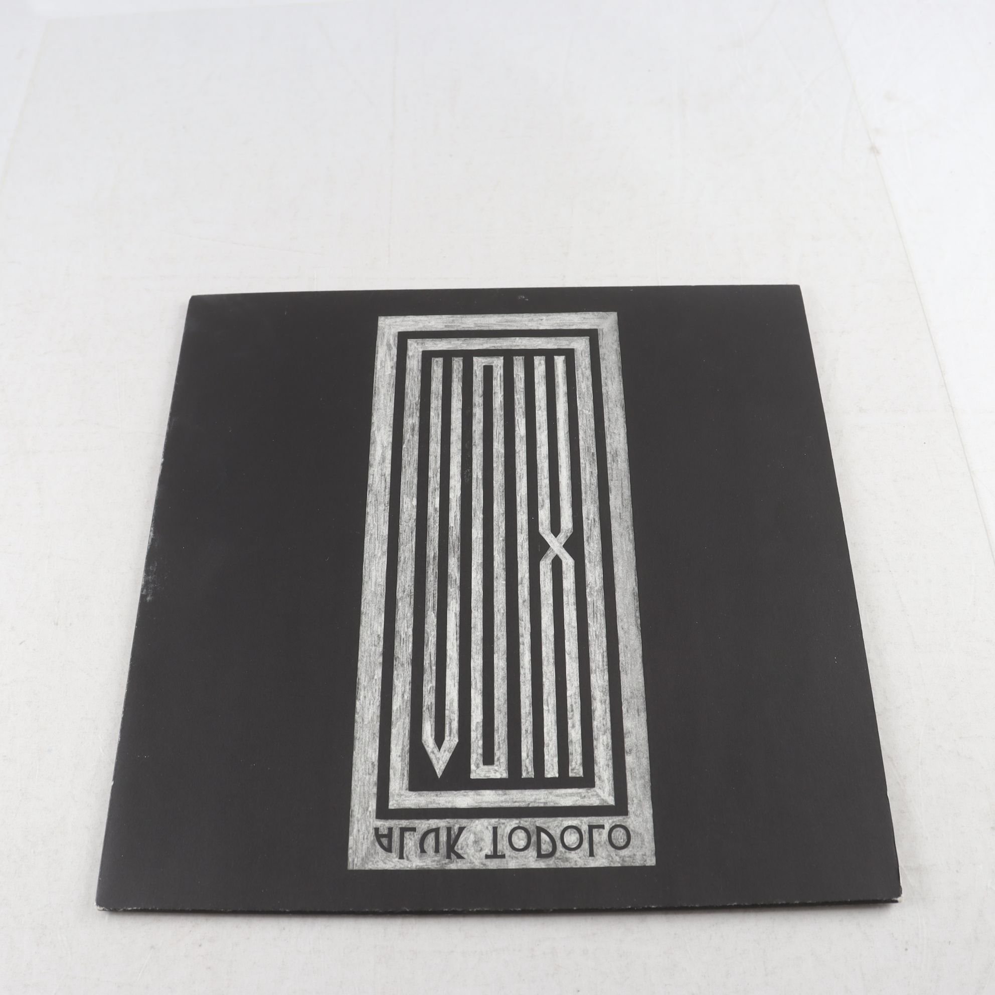 LP Aluk Todolo, Voix