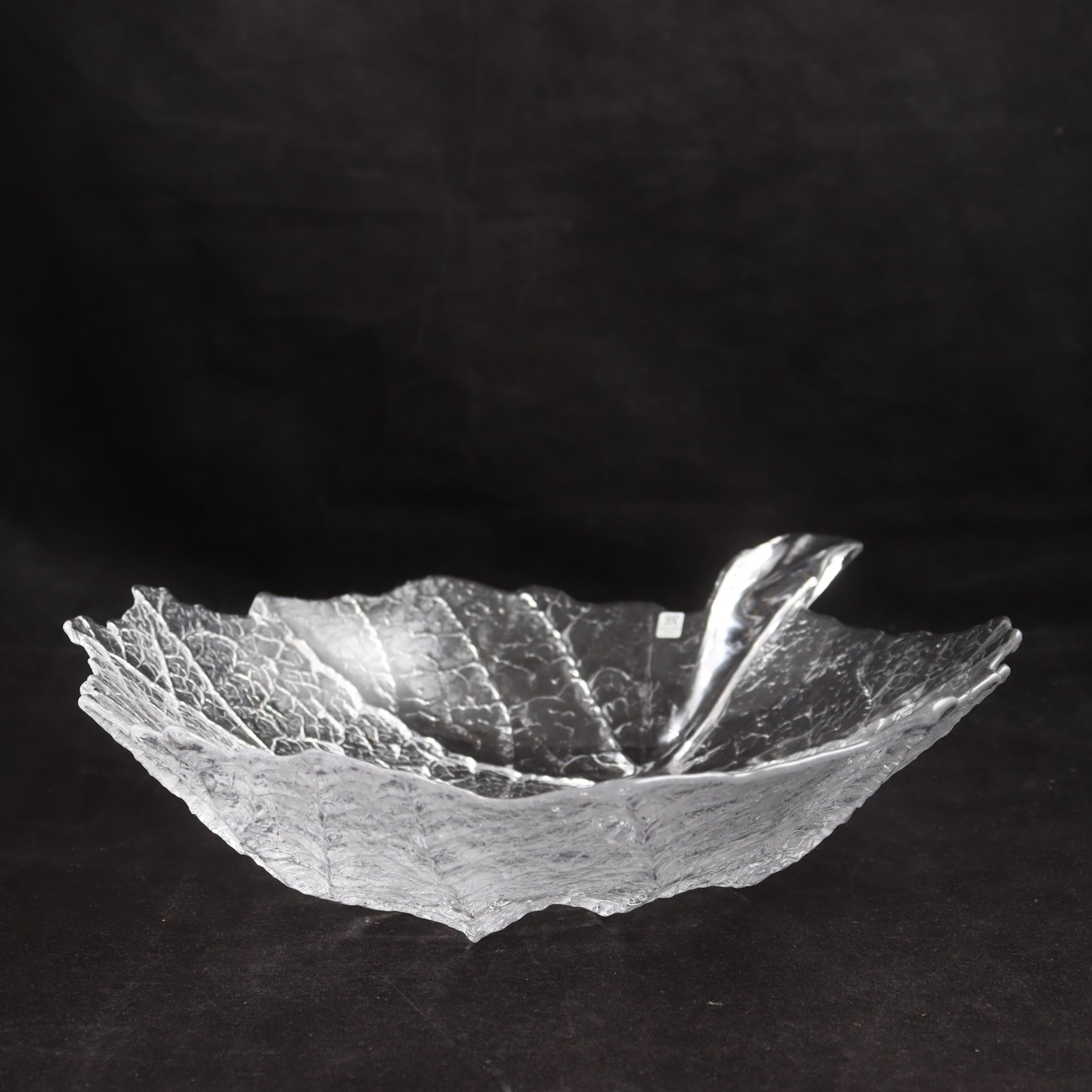 Skål, målerås, Mats Johansson, löv. Samfraktas ej.