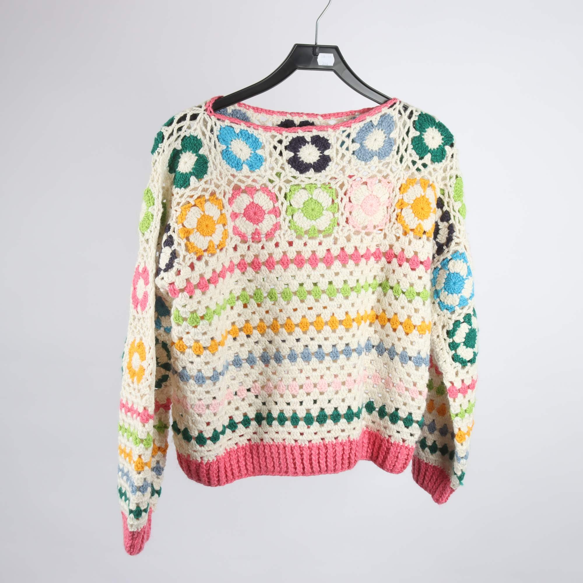 Tröja, Okänd, vit, blå, virkad, stl. ca. S/M.