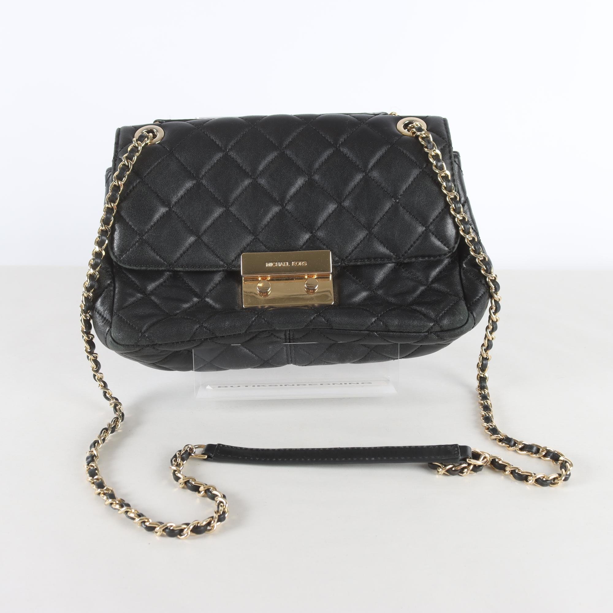 Axelremsväska, Michael Kors, svart