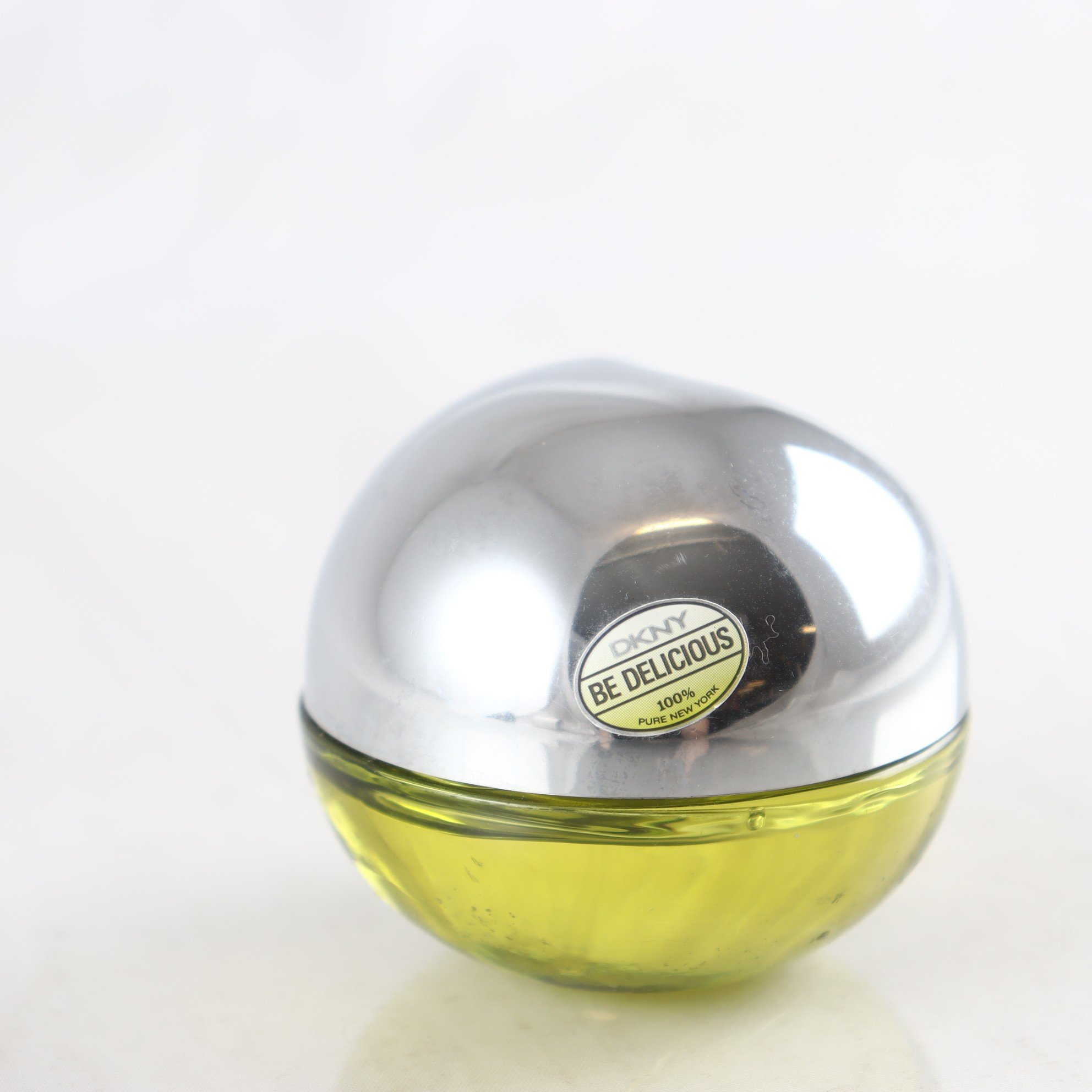 Parfym, EDP, DKNY, ’Be Delicious’, 30 ml.