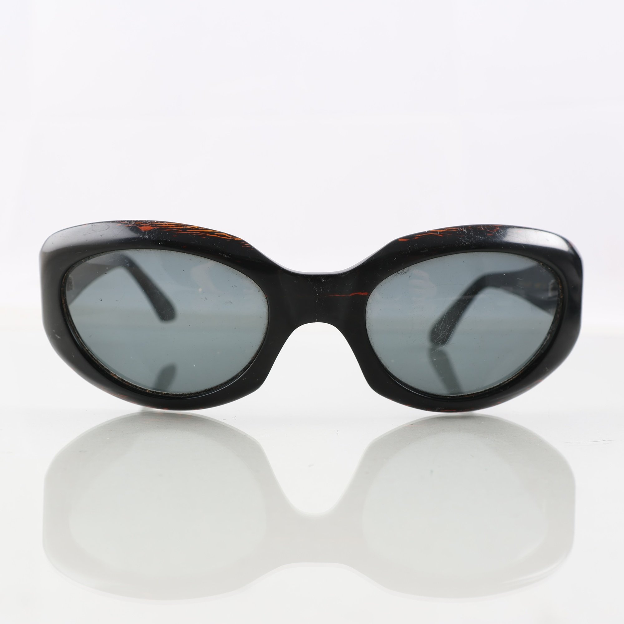 Solglasögon, DonnaKaran