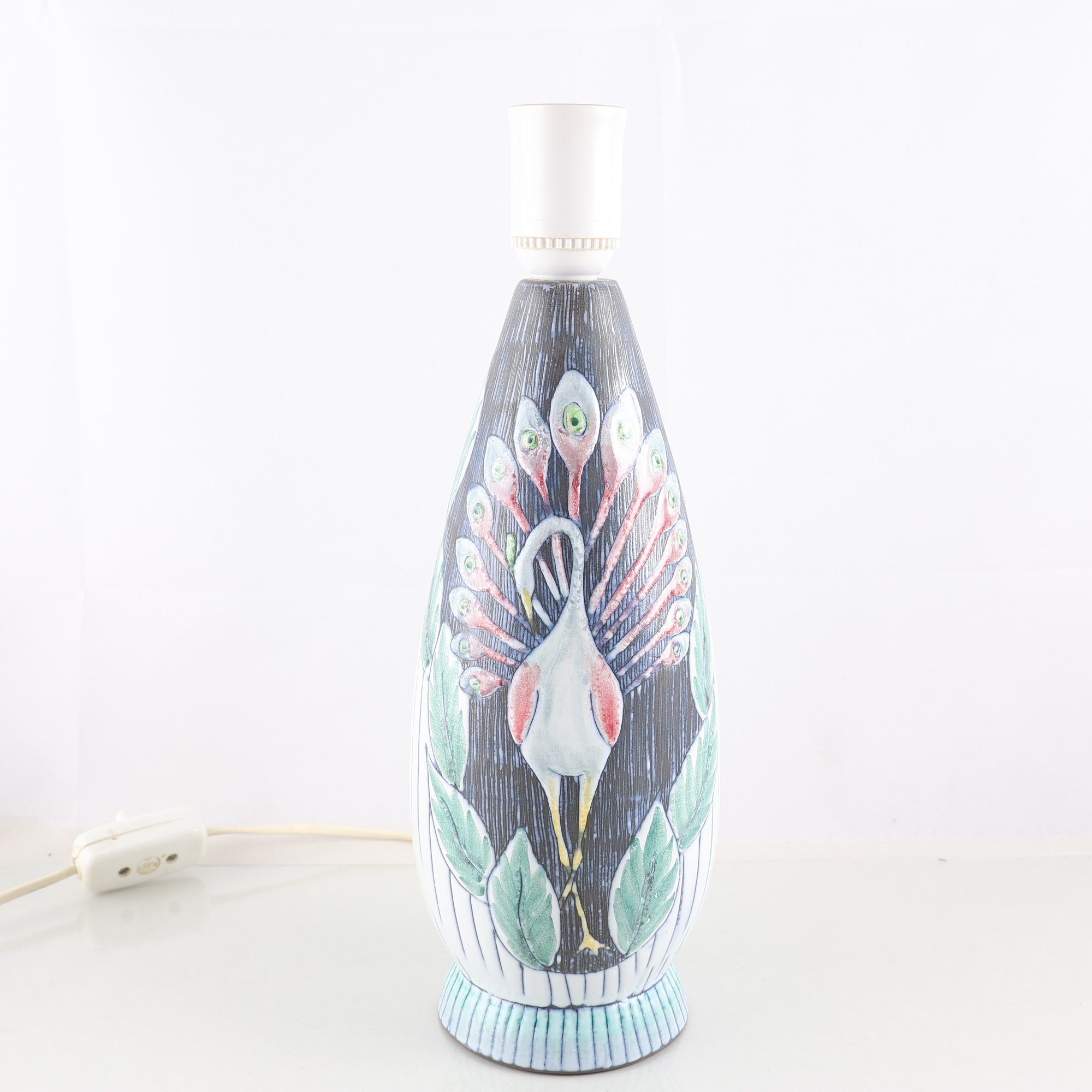 Bordslampa, Tilgmans keramik, ”Påfågel”. Samfraktas ej.