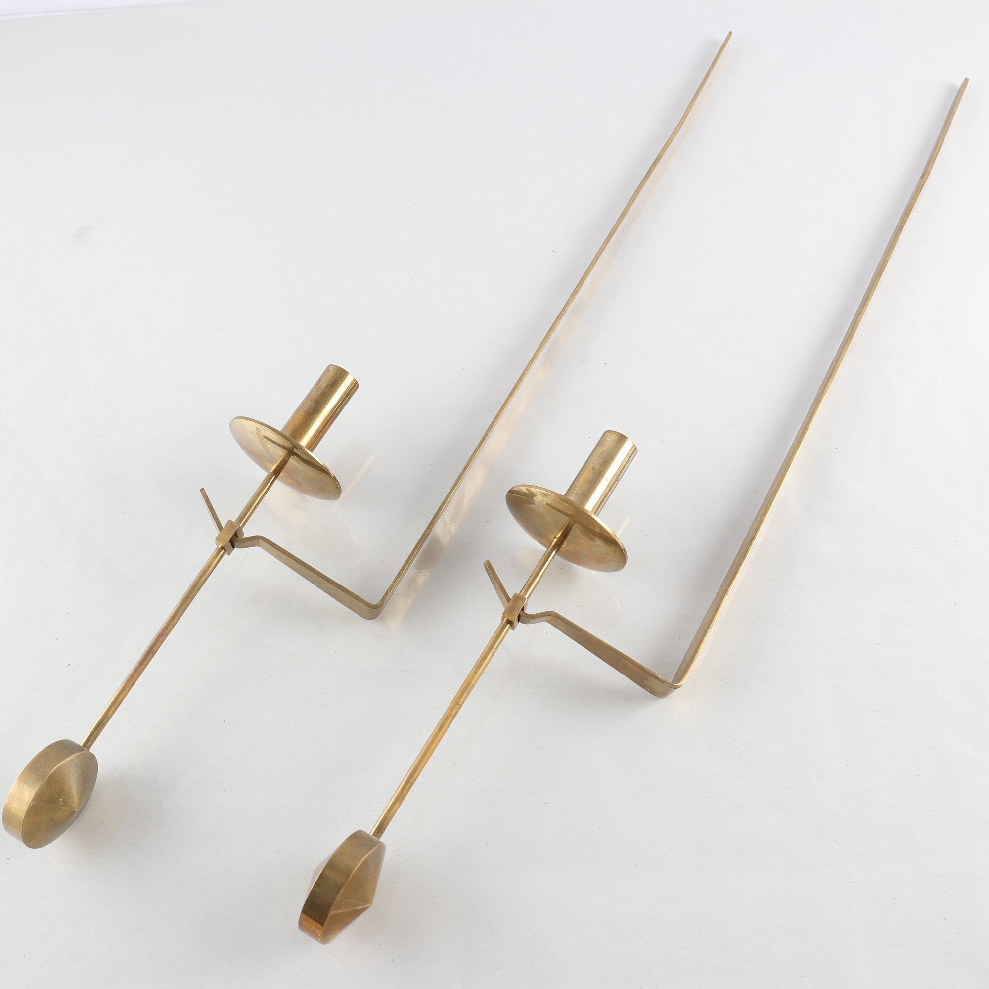 Väggljusstakar, ”Pendeln”, Pierre Forsell, Skultuna