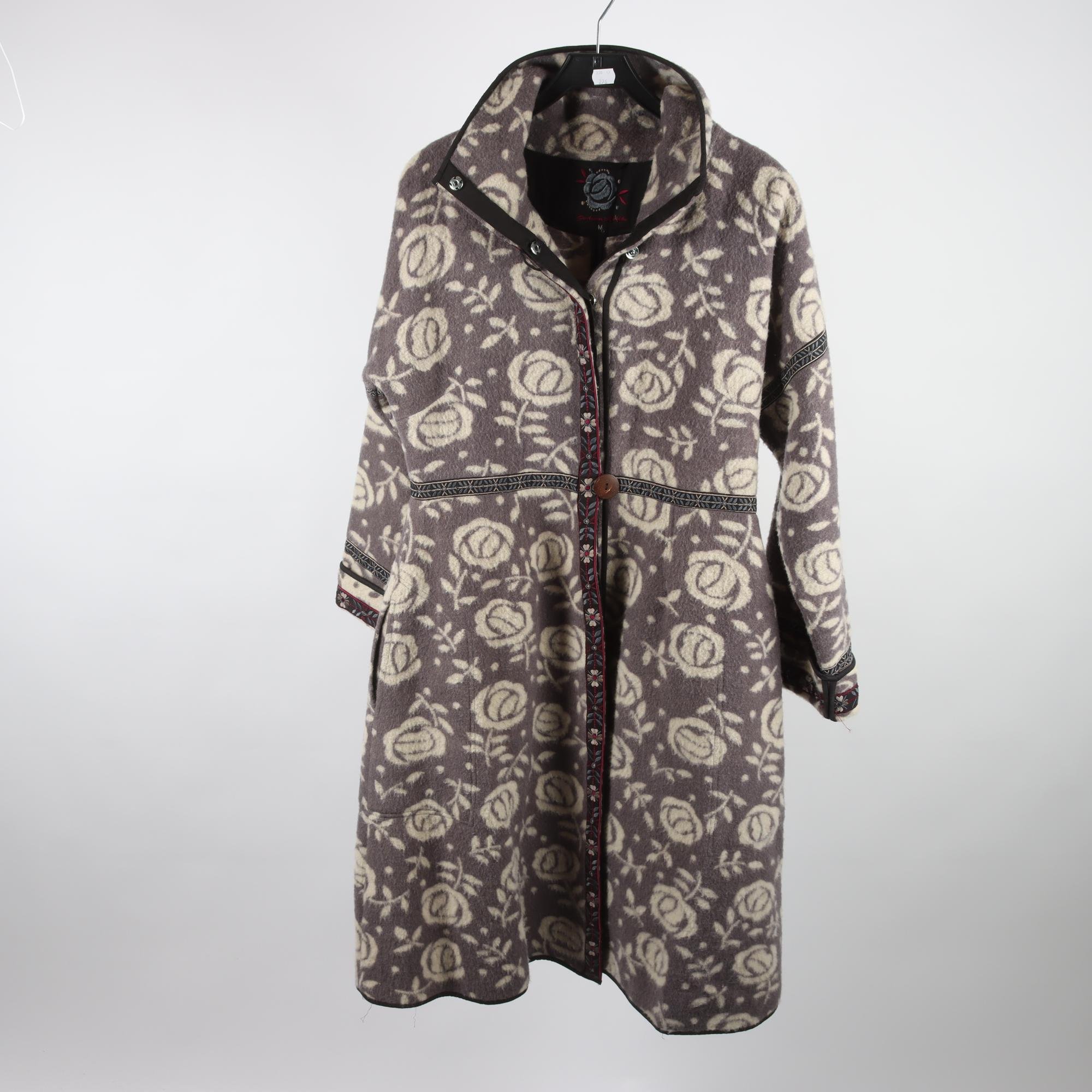 Kappa, Gudrun Sjödén, vit, lila, ull, stl. M.