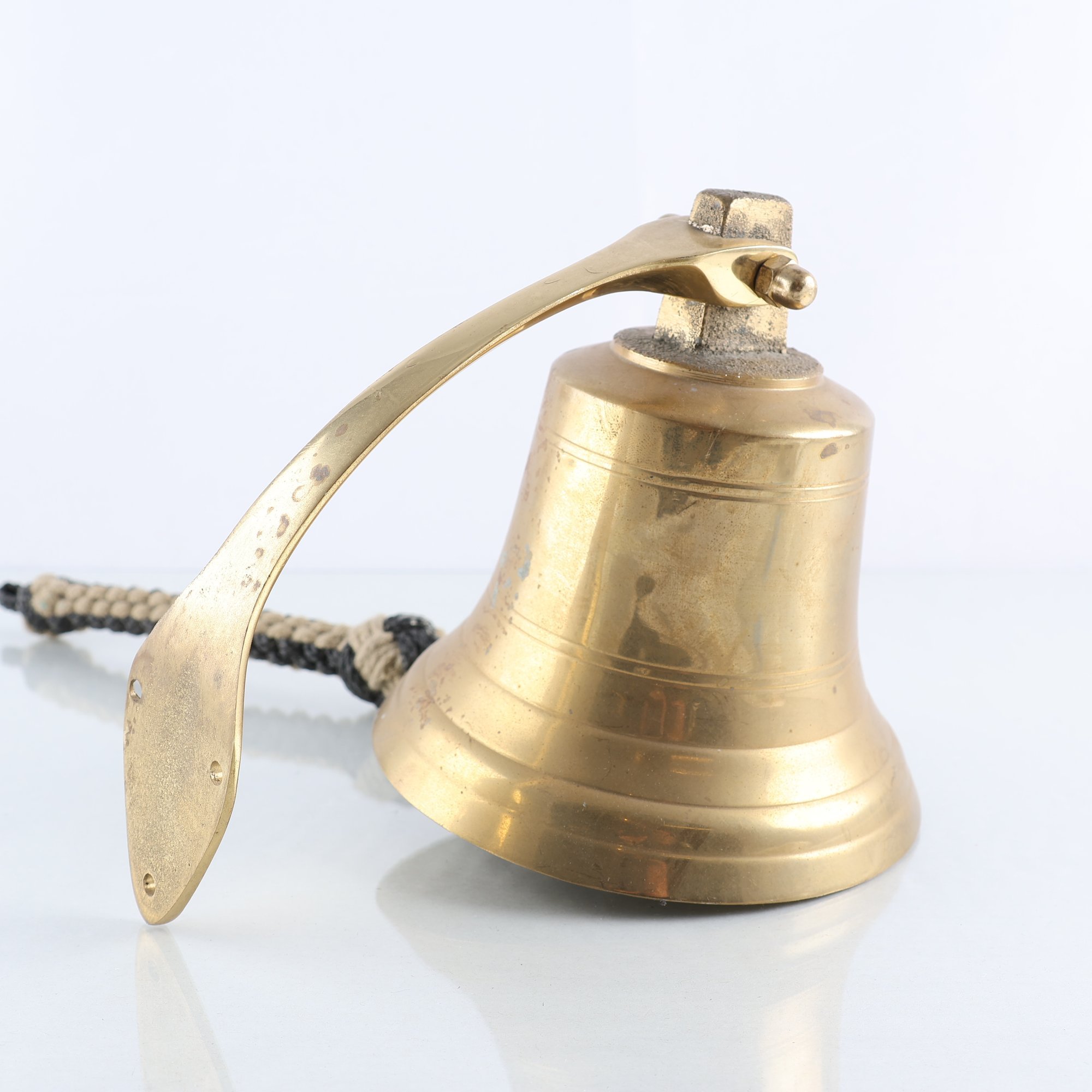 Skeppsklocka, mässing, 1900-tal. Samfraktas ej.