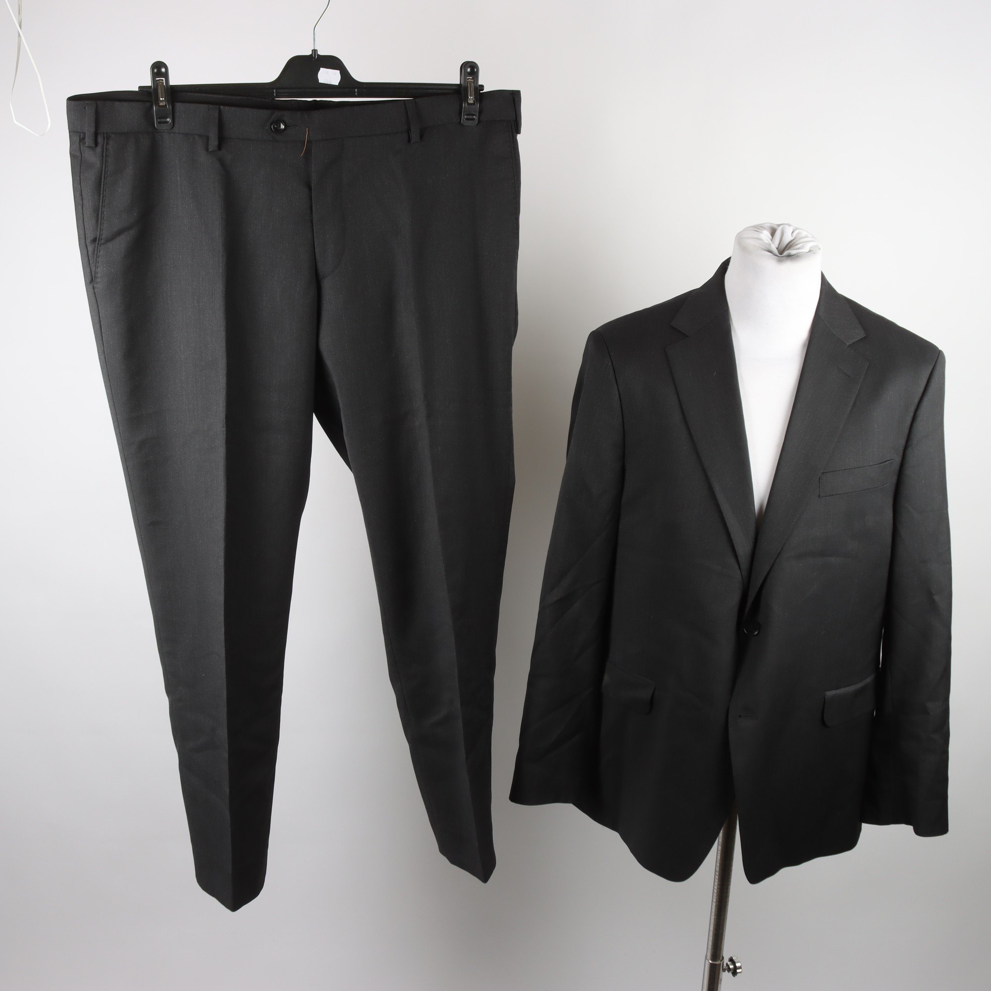 Kostym, Oscar Jaobson, svart, stl. 112 (56)