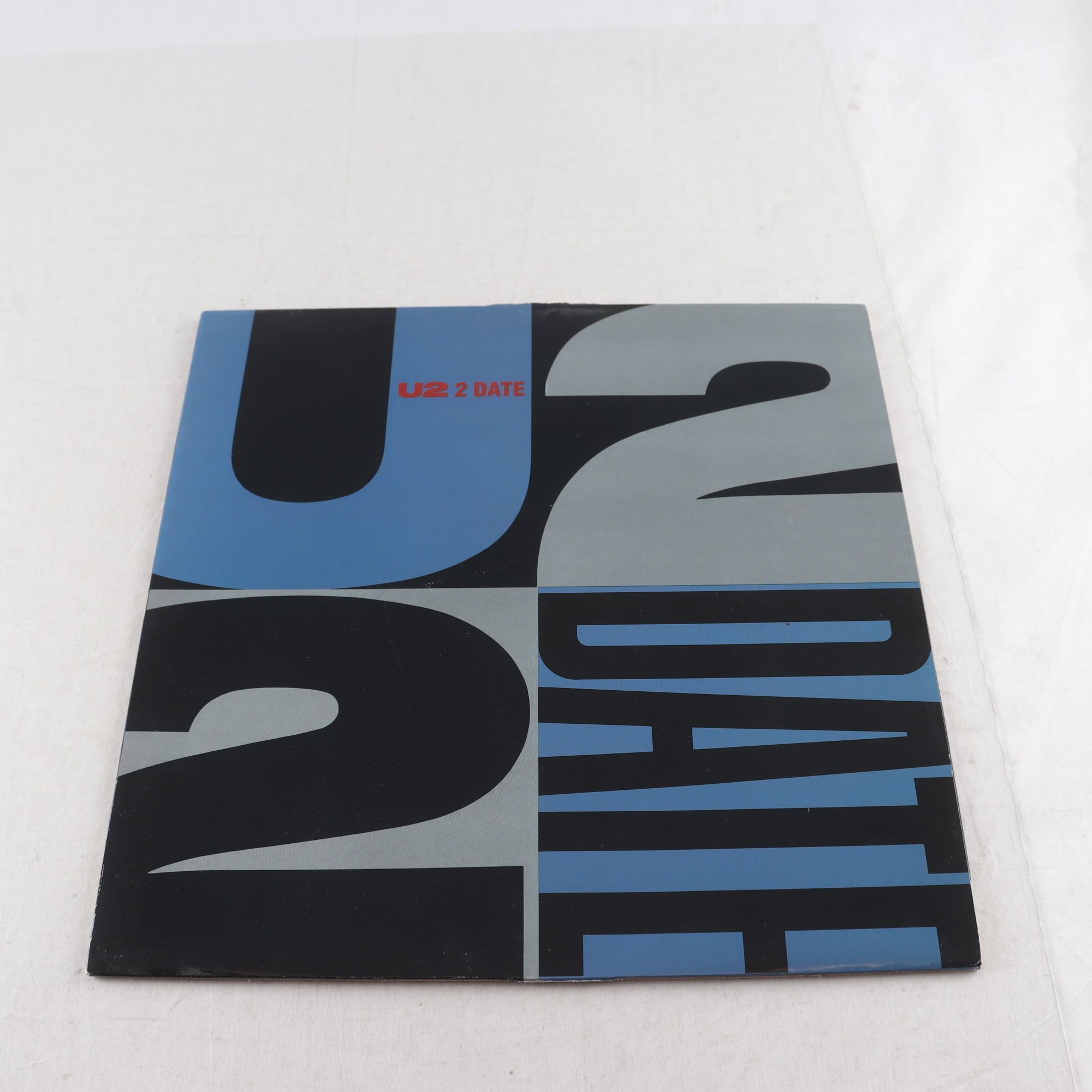 LP U2, U2 2 Date