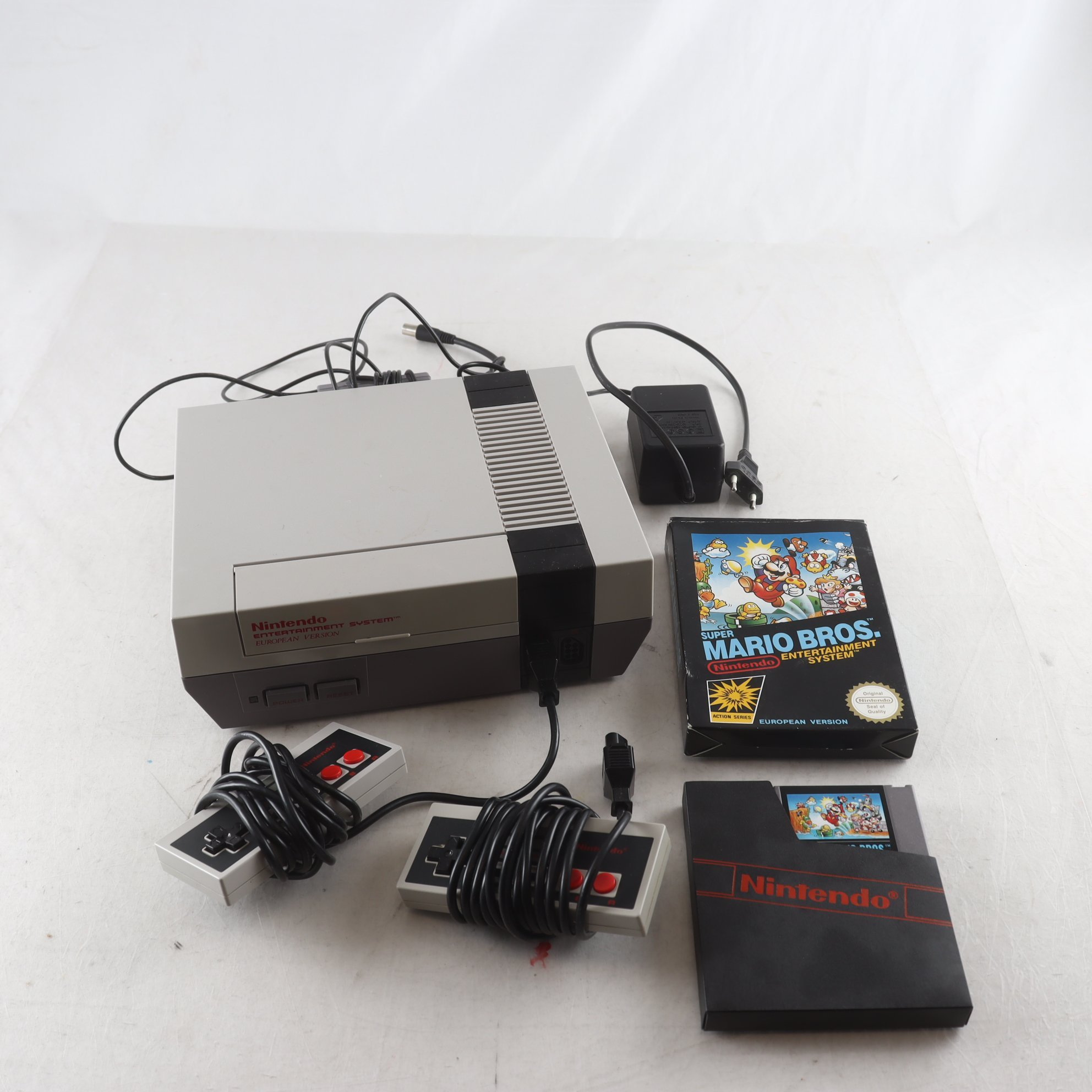Nintendo, NES. Samfraktas ej.