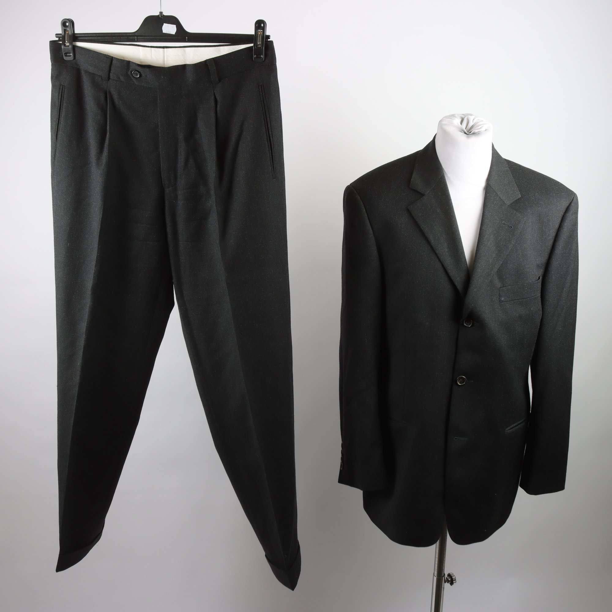 Kostym, Hugo Boss, svart, ull, stl. 48