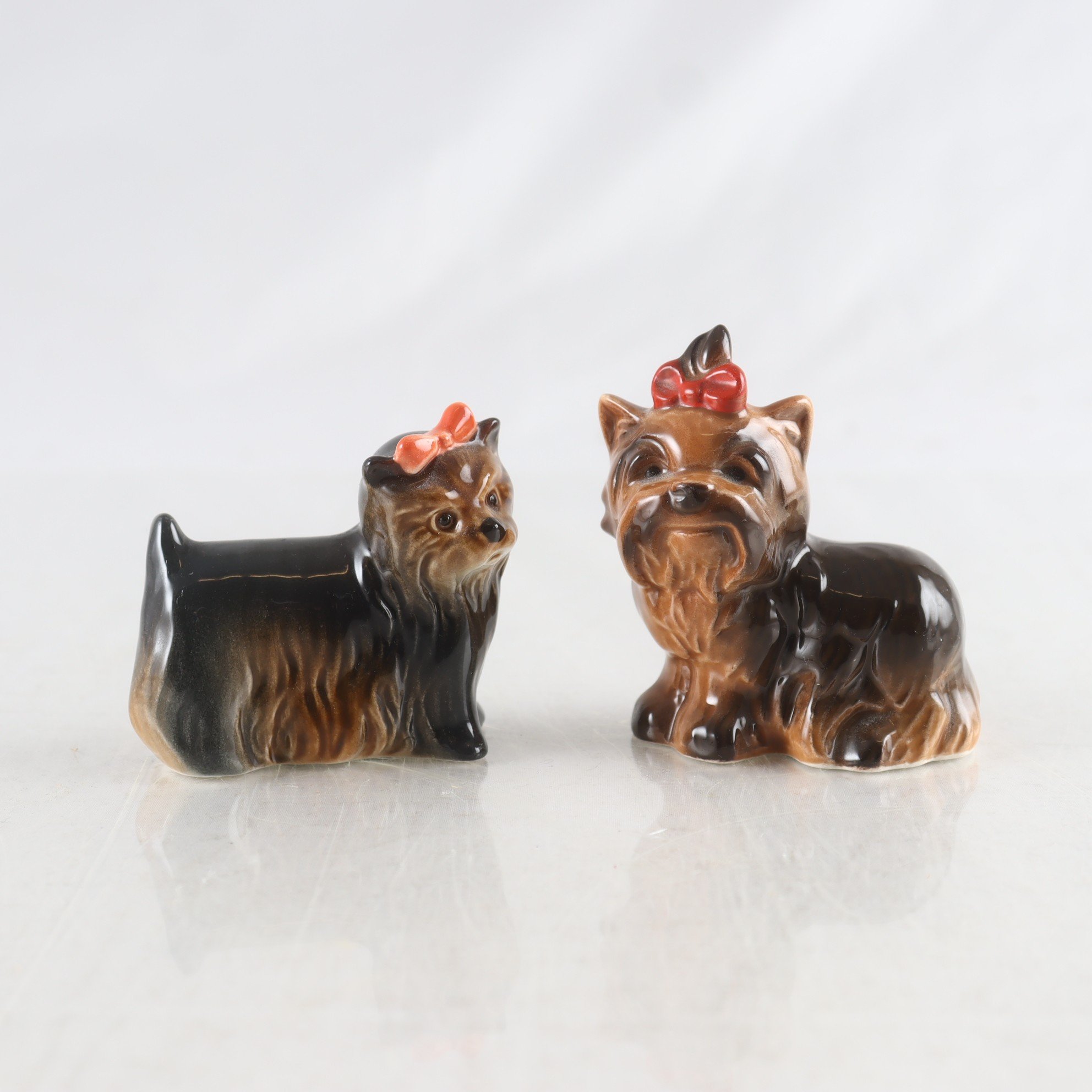 Figurin, Goebel, W Germany, ”Yorkshire Terrier”, porslin, 2 st..