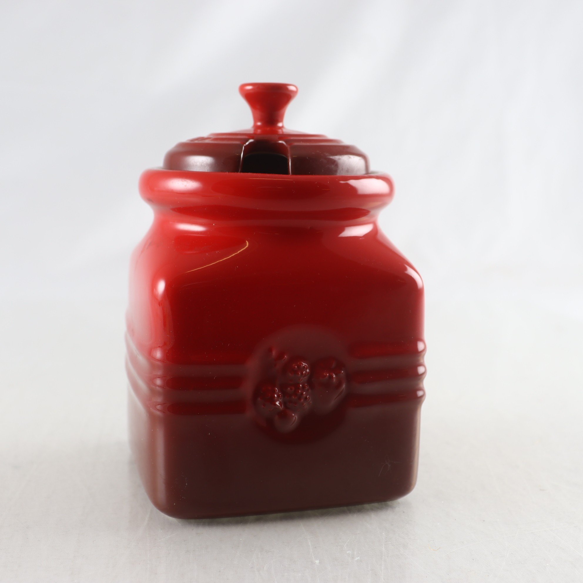 Marmeladburk, Le Creuset, röd.