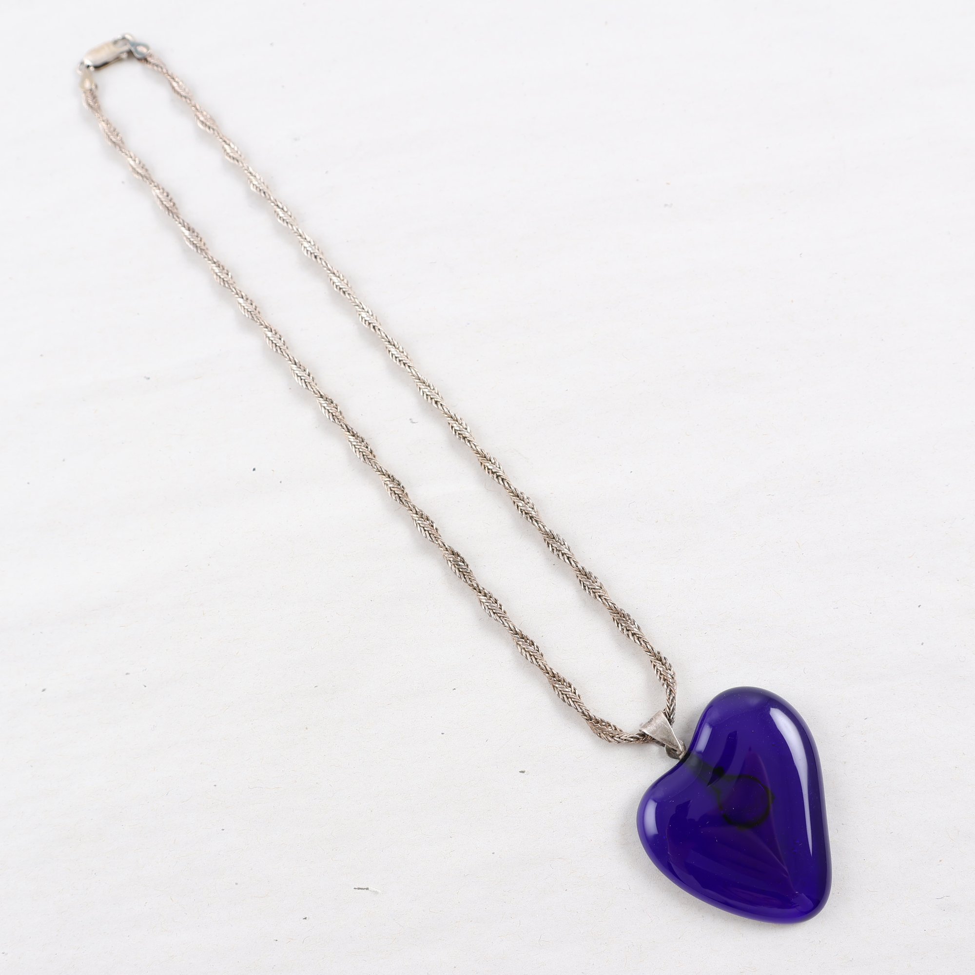 Halsband,silver 925, glashjärta.