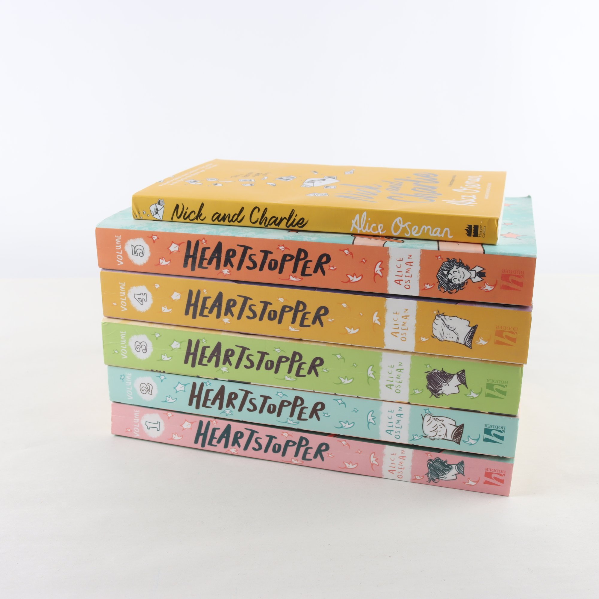 Heartstopper, volume 1-5 + Nick and Charlie