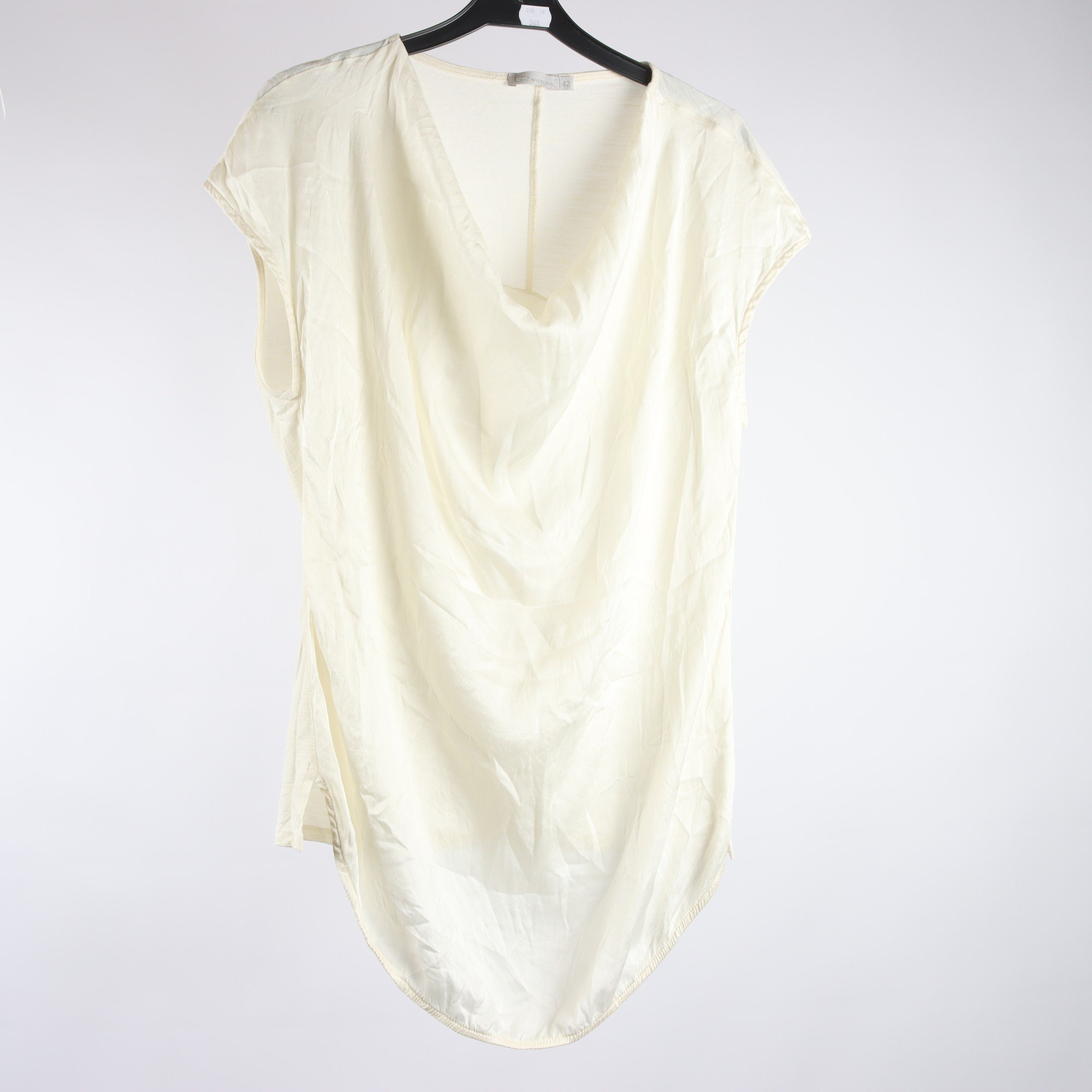 Blus, Nature, offwhite, 100% silke, stl. 42.