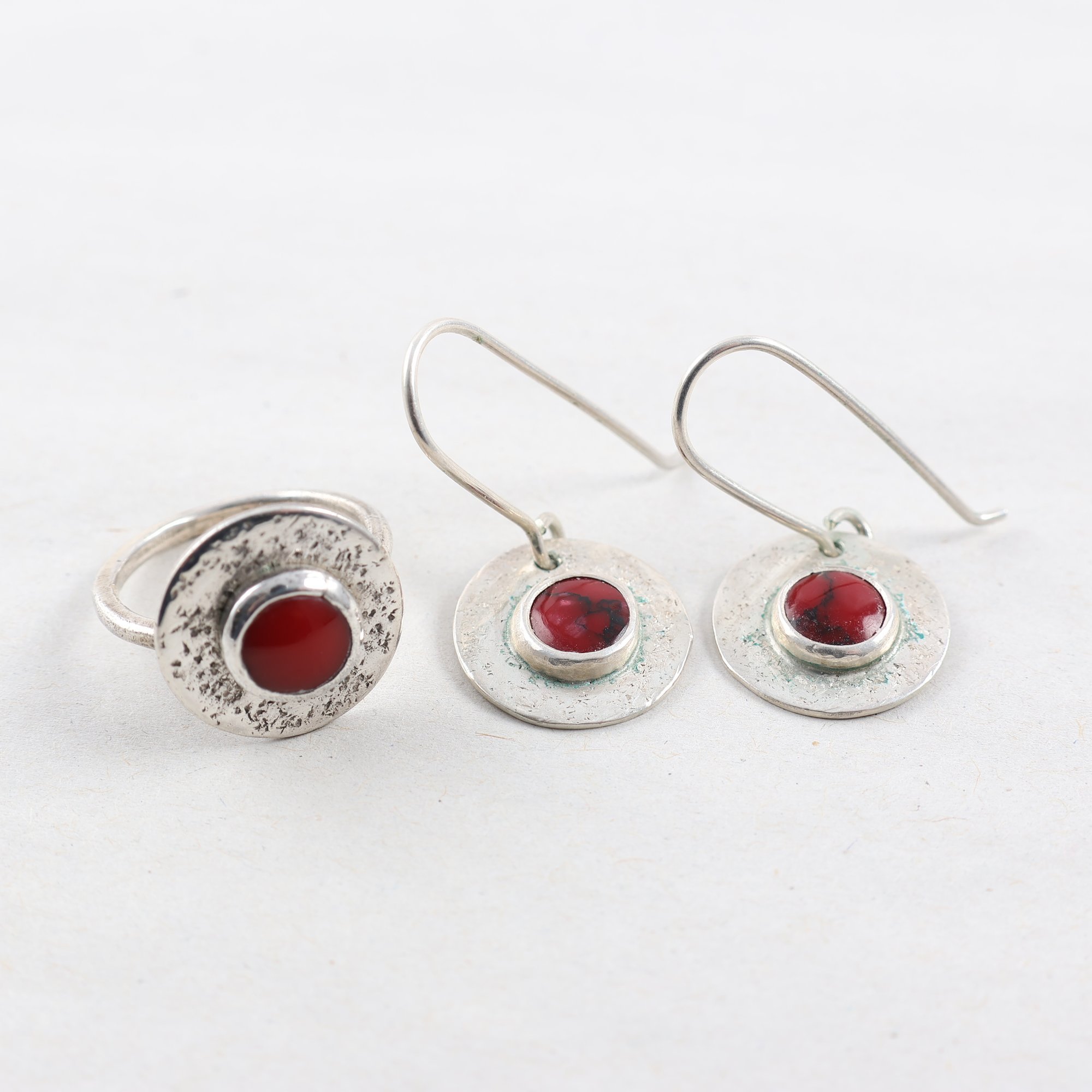 Örhängen & ring, silver, plast, brv: 9.6g