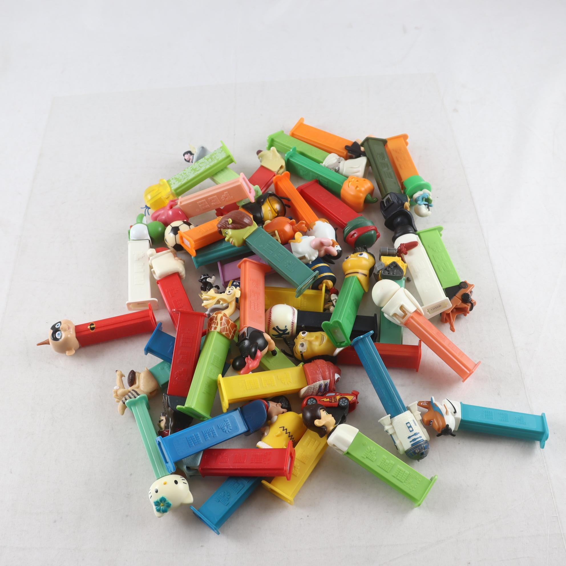 Figurer, PEZ, godishållare
