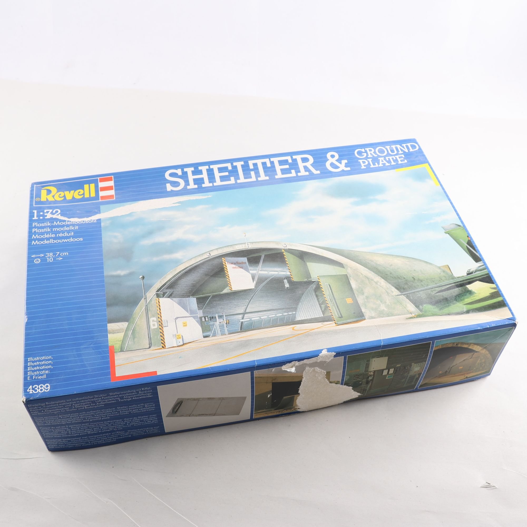 Byggsats, Shelter ground plate, flyghangar, revell.